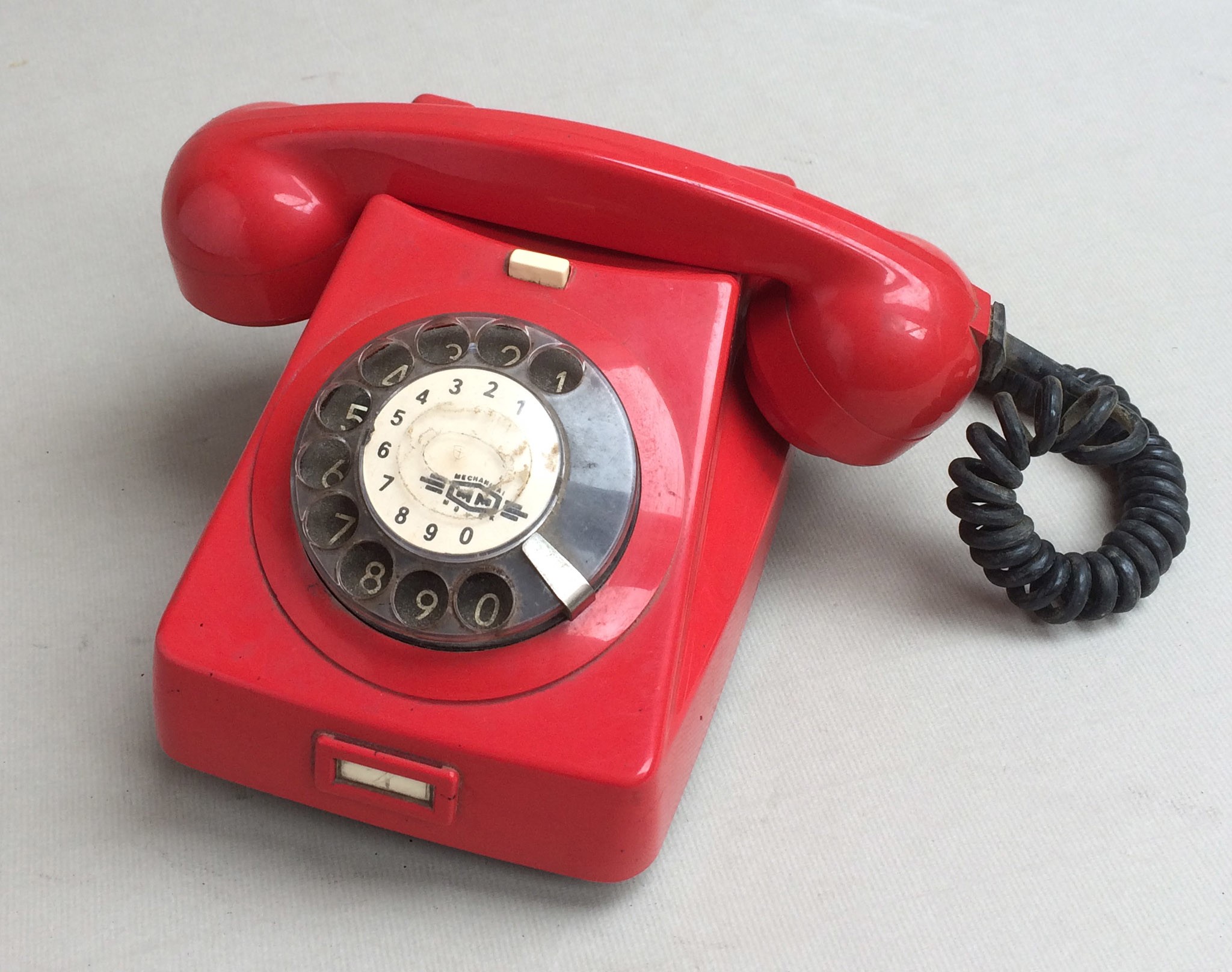 CB 76 MM telefonkészülék, (piros) (Postamúzeum CC BY-NC-SA)