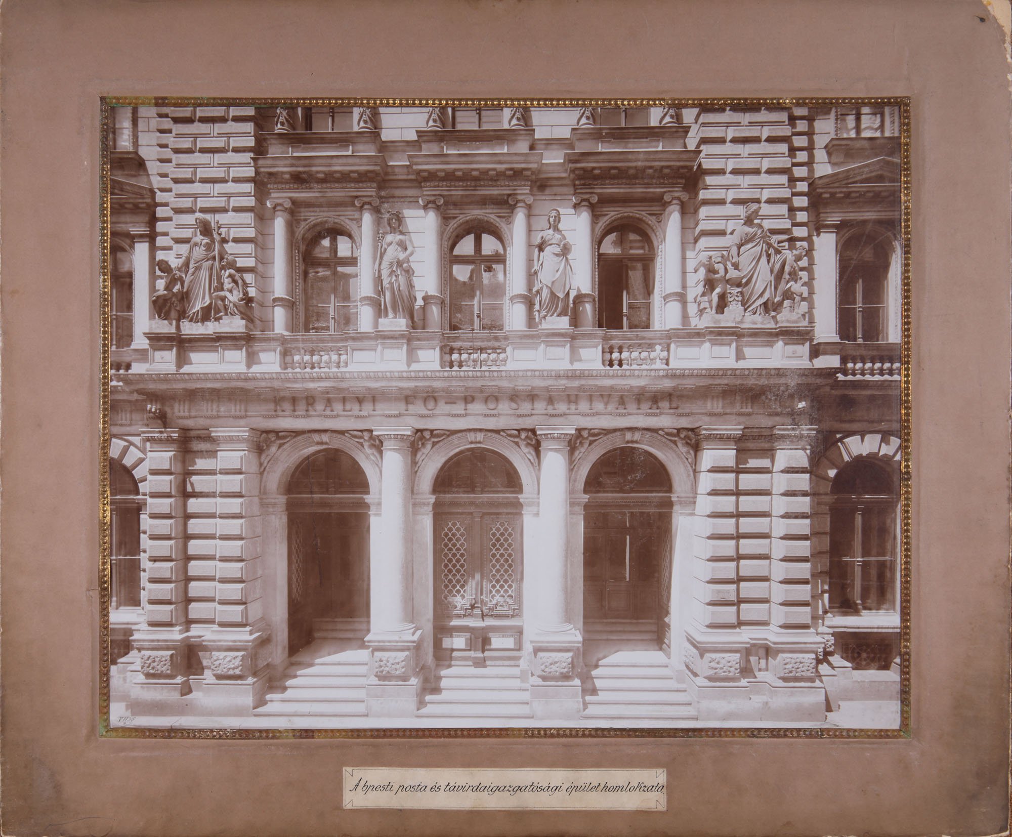 A budapesti posta és távírdaigazgatósági épület homlokzata (Postamúzeum CC BY-NC-SA)