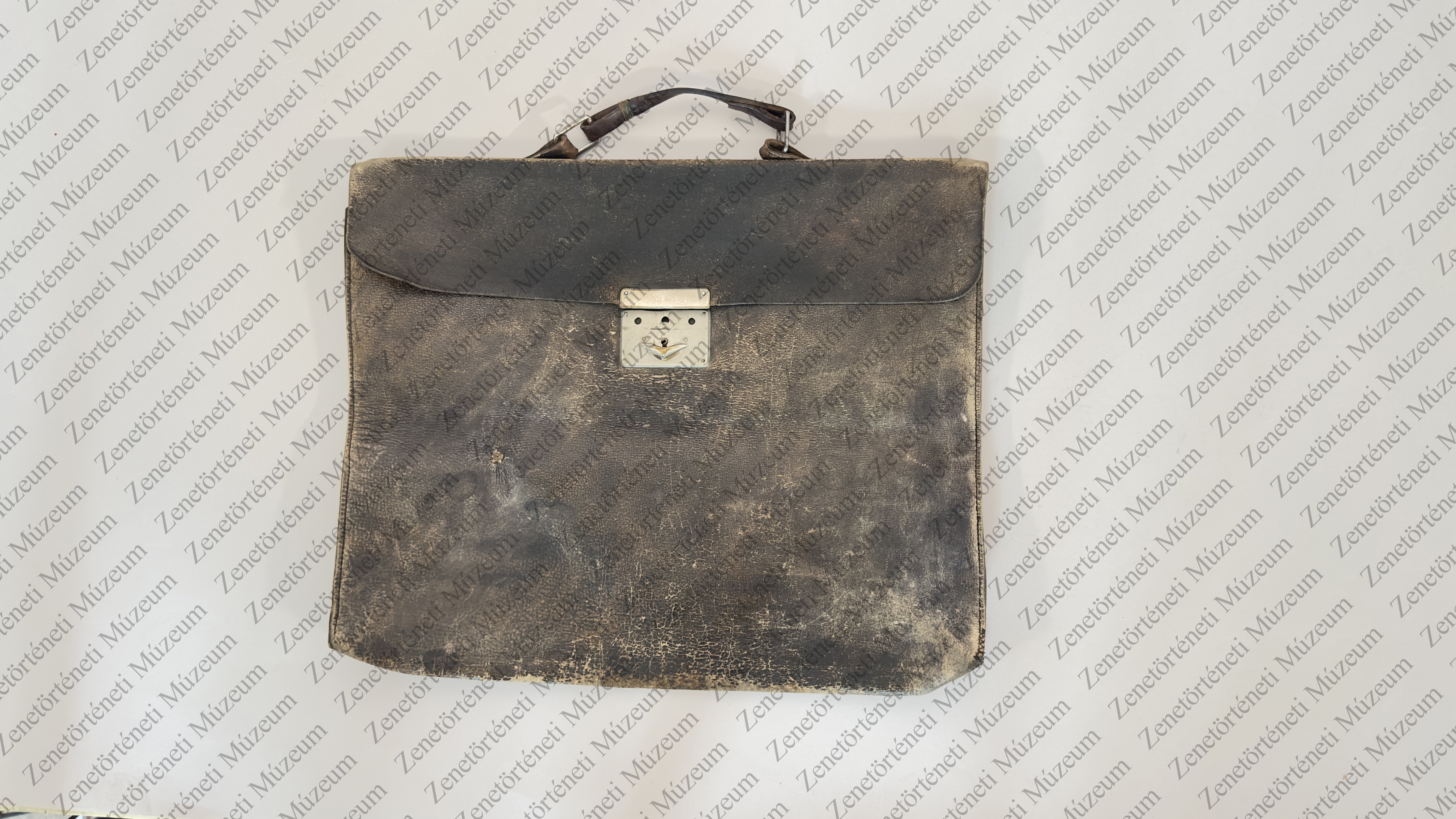 Rácz Aladár táskája (Zenetörténeti Múzeum CC BY-NC-SA)