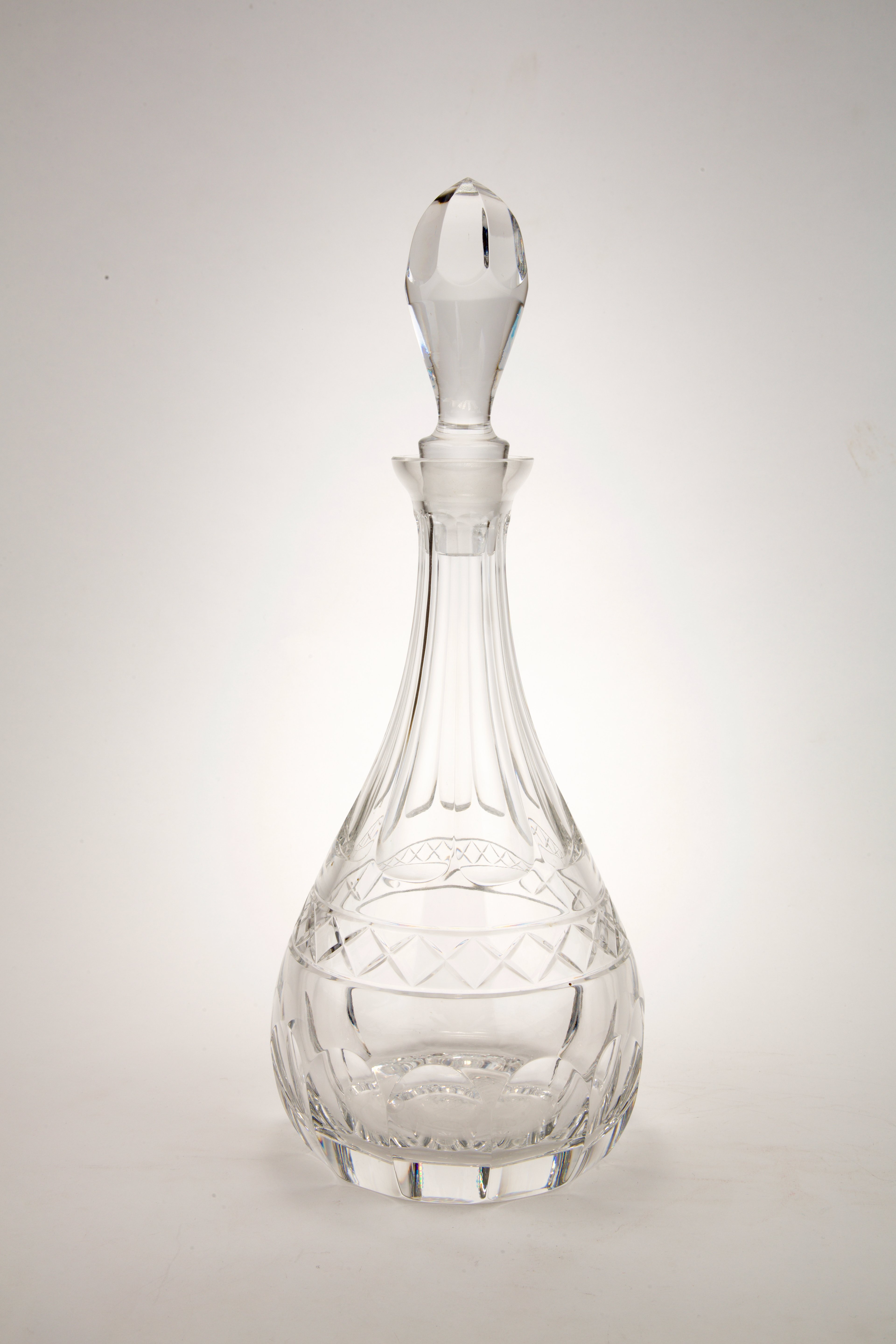 Ajkai kristály üvegpalack dugóval (Csemege) (Magyar Kereskedelmi és Vendéglátóipari Múzeum CC BY-NC-SA)