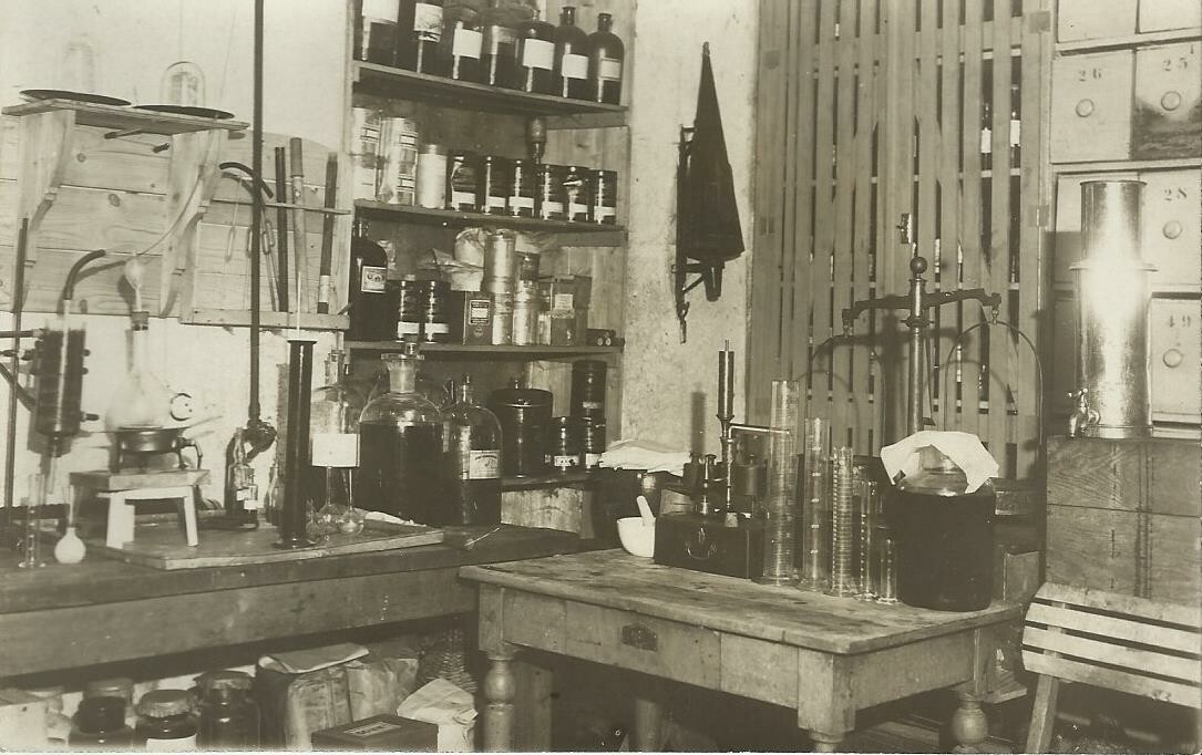 Hazai Likőr- Rum- és Szeszárugyár (Angyalföldi Helytörténeti Gyűjtemény CC BY-NC-SA)