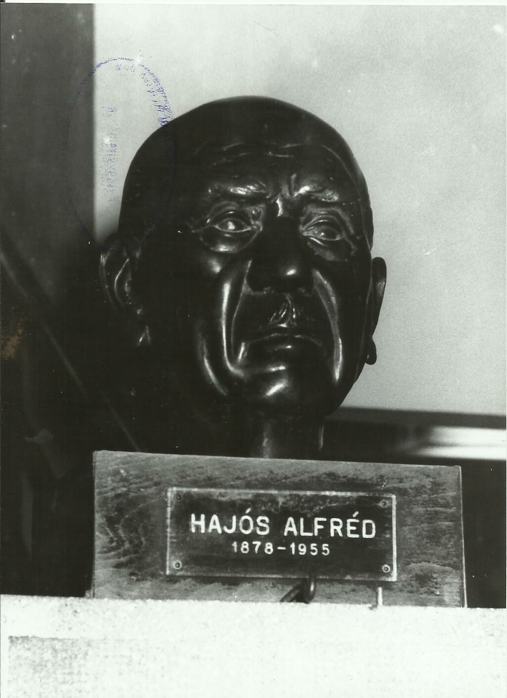 Hajós Alfréd fejszobra (Angyalföldi Helytörténeti Gyűjtemény CC BY-NC-SA)