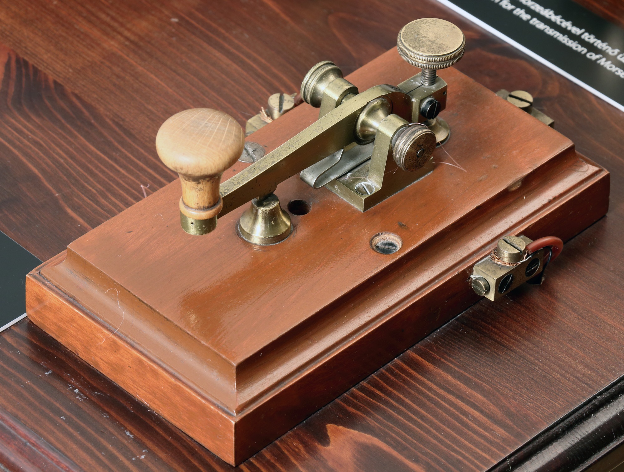 Morse billentyű (Postamúzeum CC BY-NC-SA)