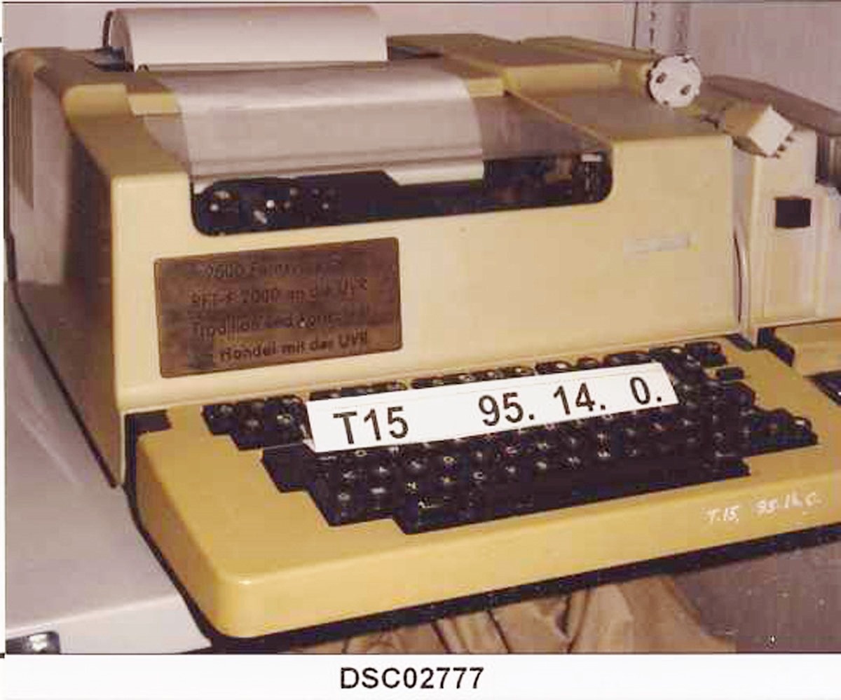 Távgépíró typ.:RFT F2000  (Postamúzeum CC BY-NC-SA)