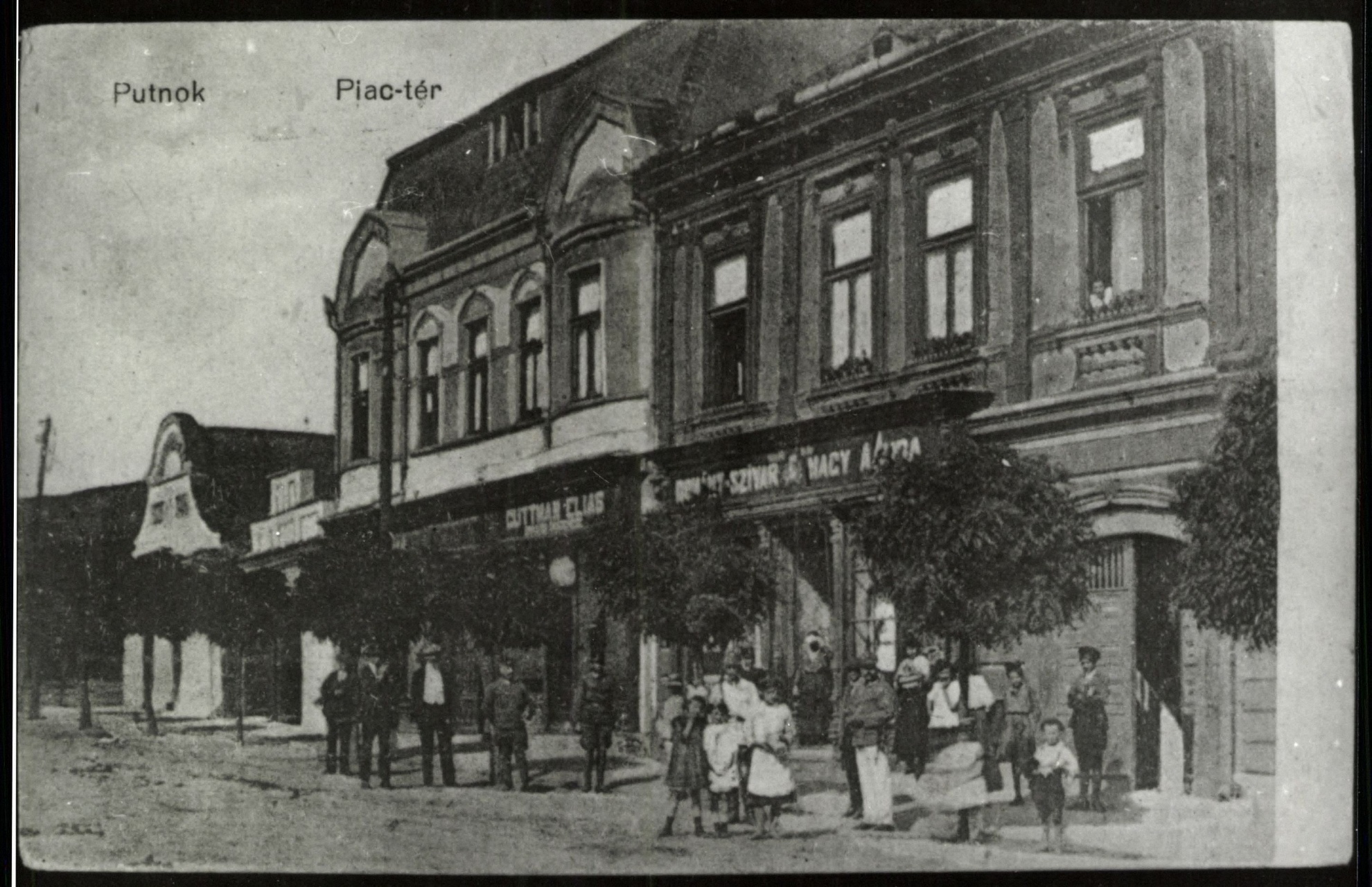 Putnok; Piac tér (Magyar Kereskedelmi és Vendéglátóipari Múzeum CC BY-NC-ND)