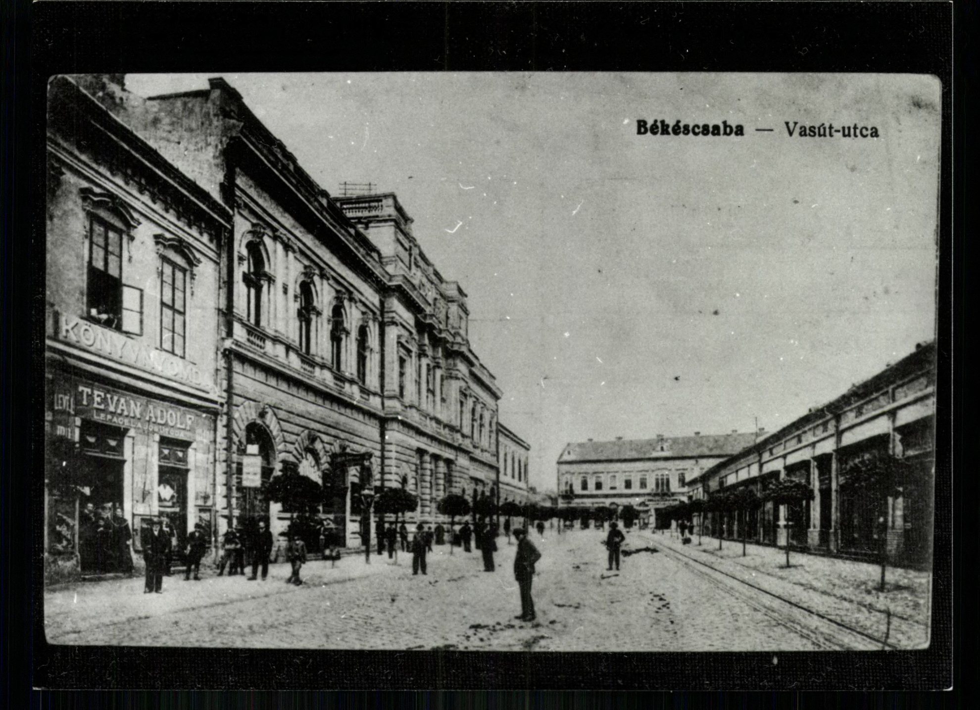 Békéscsaba; Vasút utca (Magyar Kereskedelmi és Vendéglátóipari Múzeum CC BY-NC-ND)