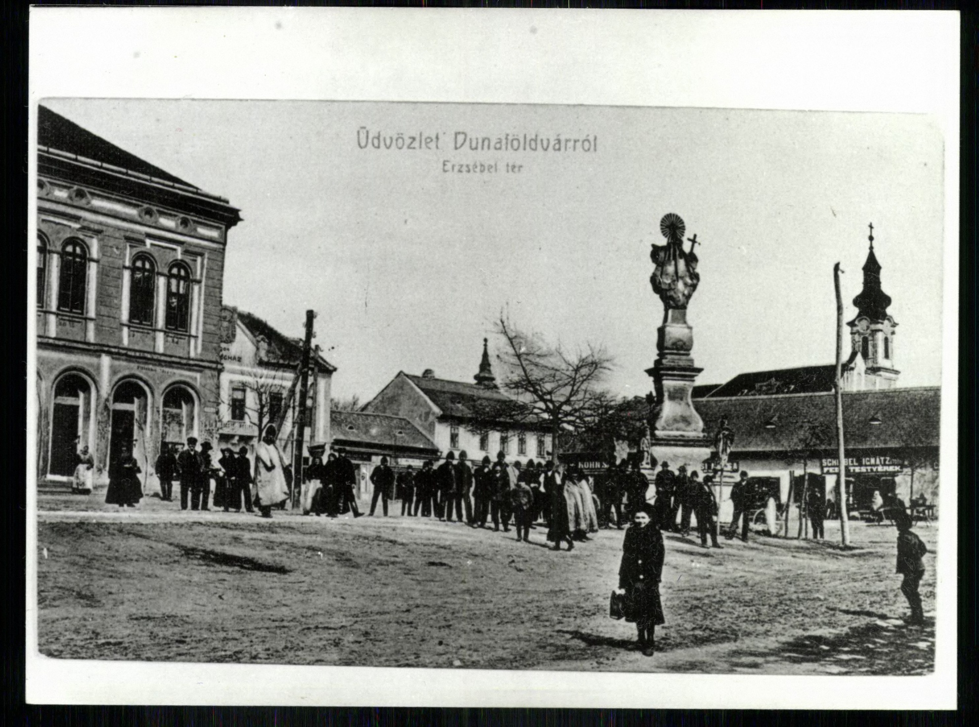 Dunaföldvár; Erzsébet tér (Magyar Kereskedelmi és Vendéglátóipari Múzeum CC BY-NC-ND)