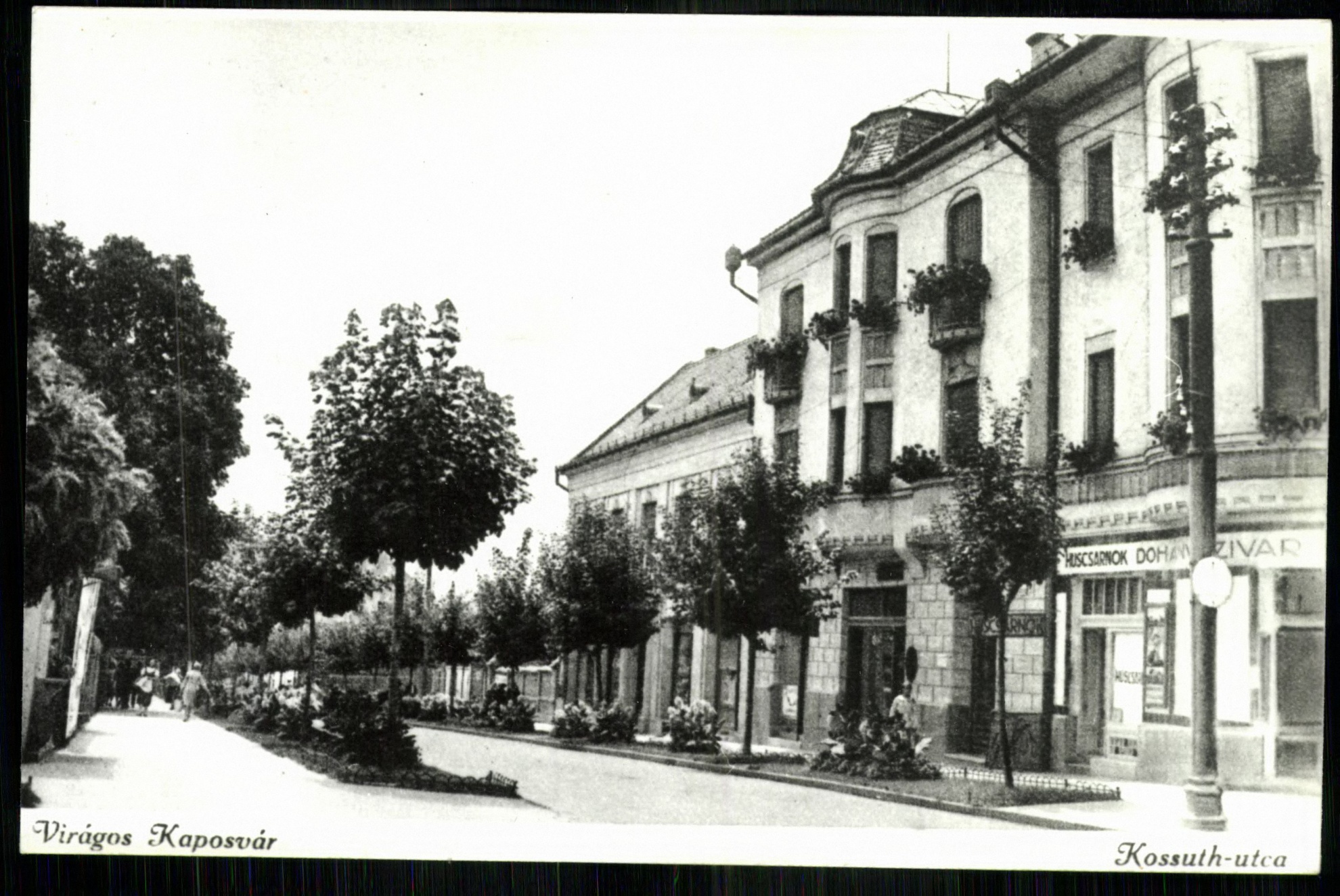Kaposvár; Kossuth utca (Magyar Kereskedelmi és Vendéglátóipari Múzeum CC BY-NC-ND)