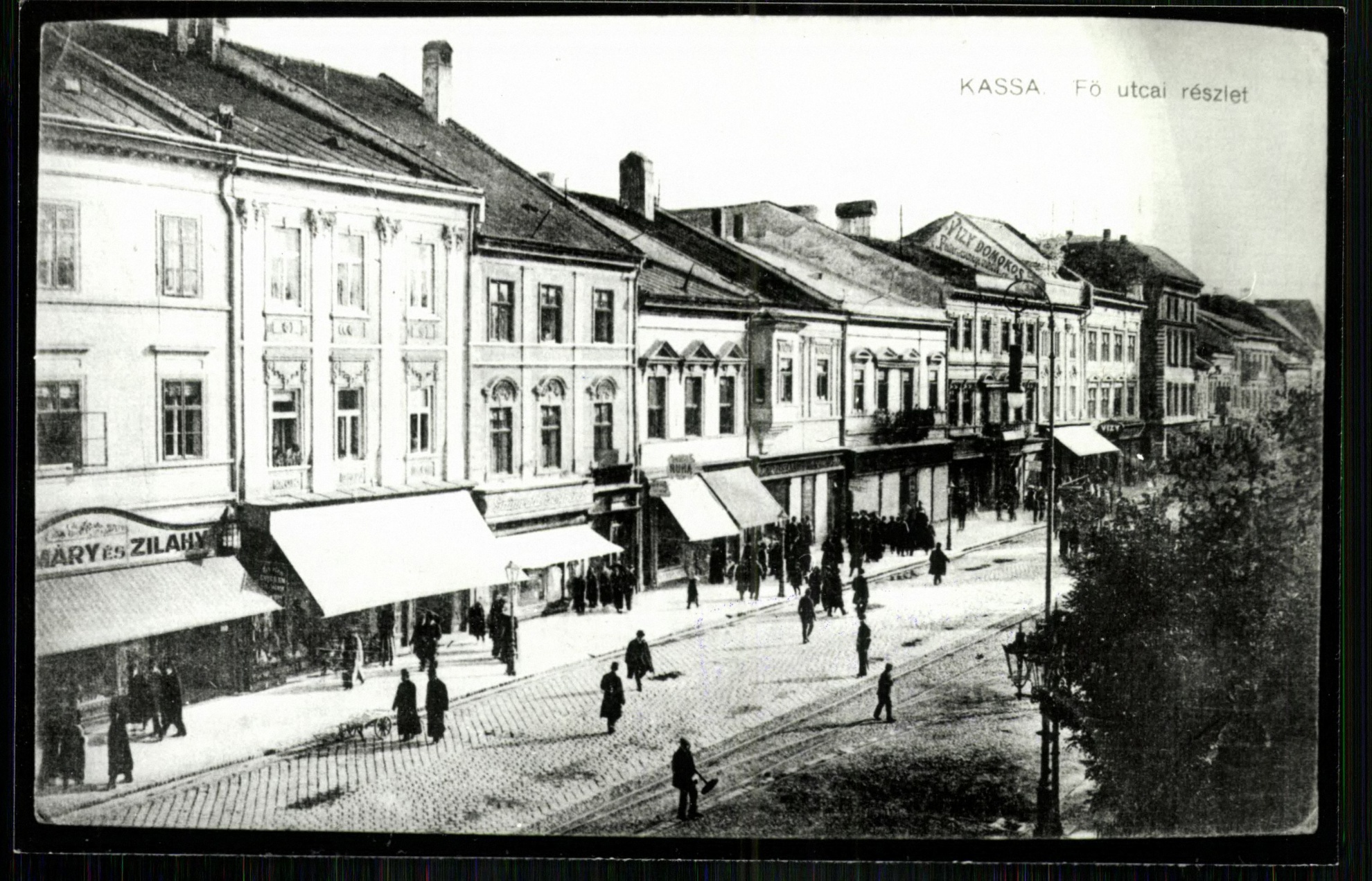 Kassa; Fő utcai részlet (Magyar Kereskedelmi és Vendéglátóipari Múzeum CC BY-NC-ND)