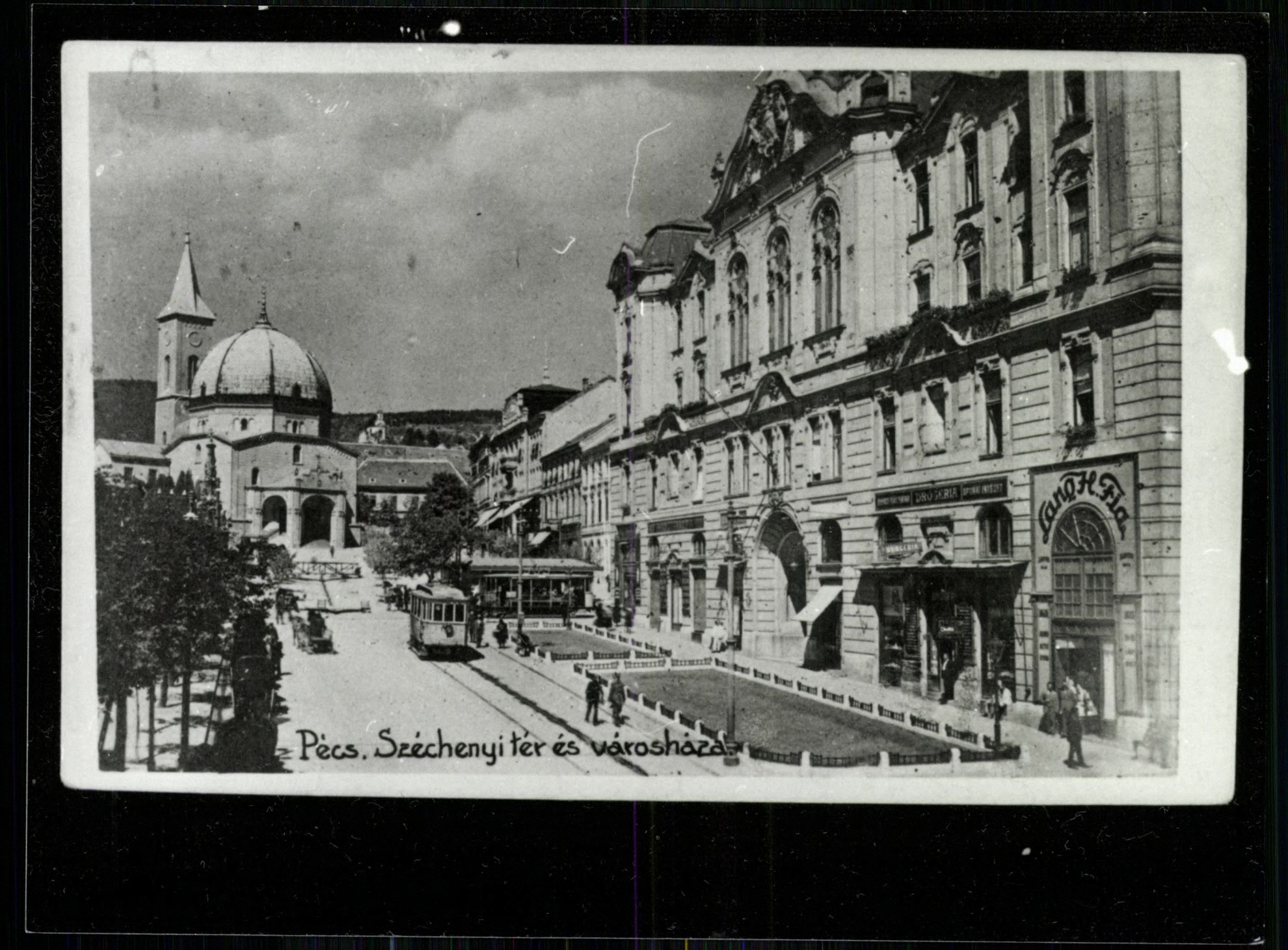 Pécs; Széchenyi tér és Városháza (Magyar Kereskedelmi és Vendéglátóipari Múzeum CC BY-NC-ND)