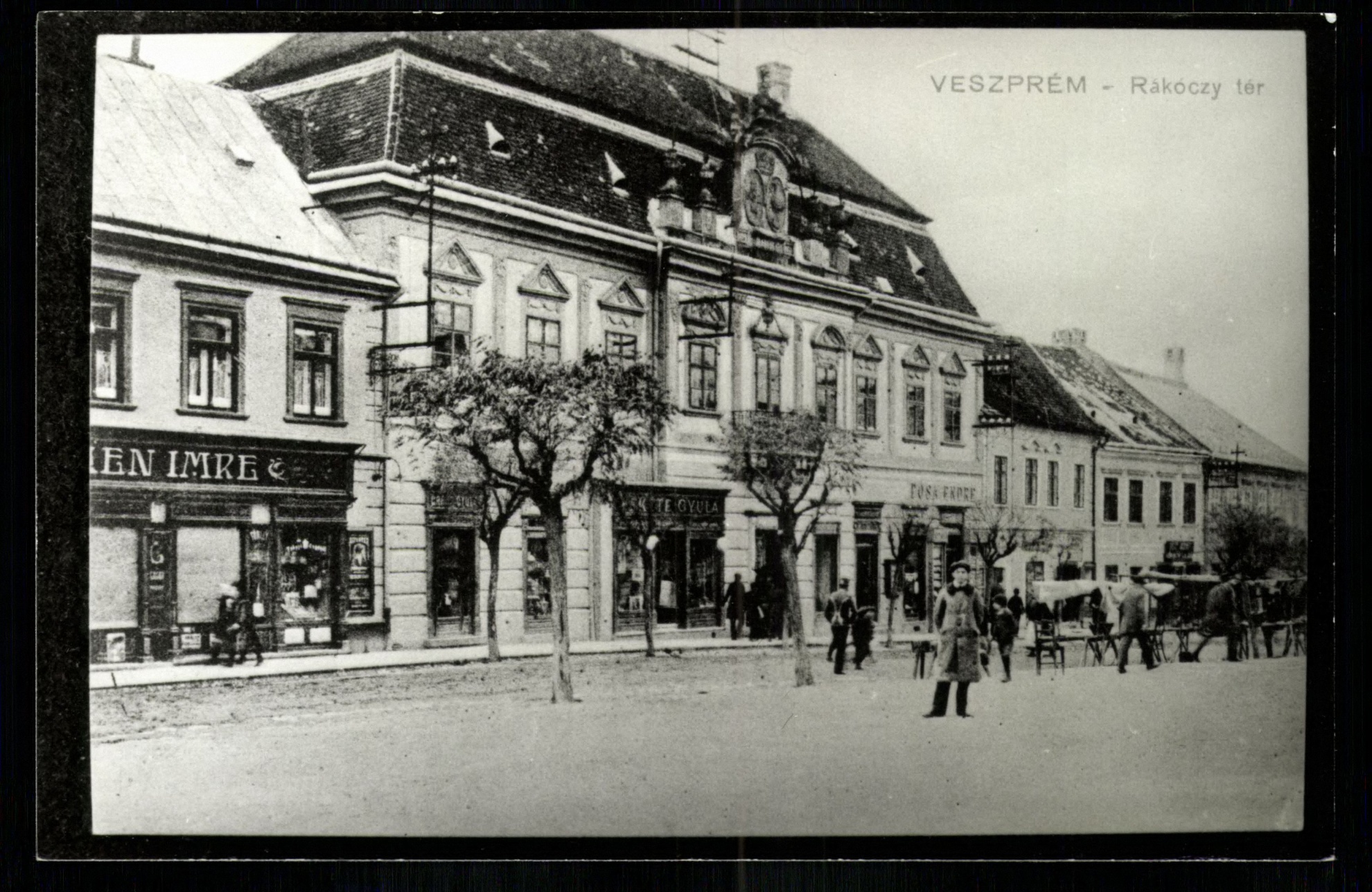 Veszprém; Rákóczi tér (Magyar Kereskedelmi és Vendéglátóipari Múzeum CC BY-NC-ND)