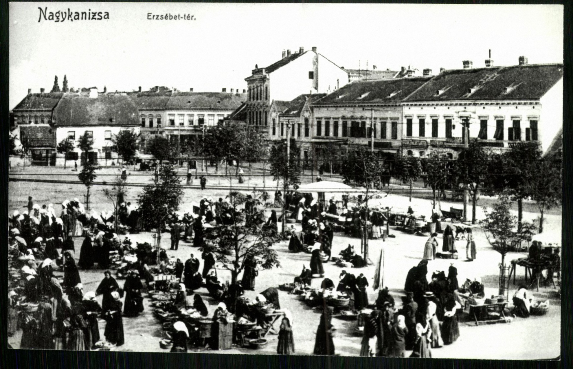 Nagykanizsa; Erzsébet tér (Magyar Kereskedelmi és Vendéglátóipari Múzeum CC BY-NC-ND)