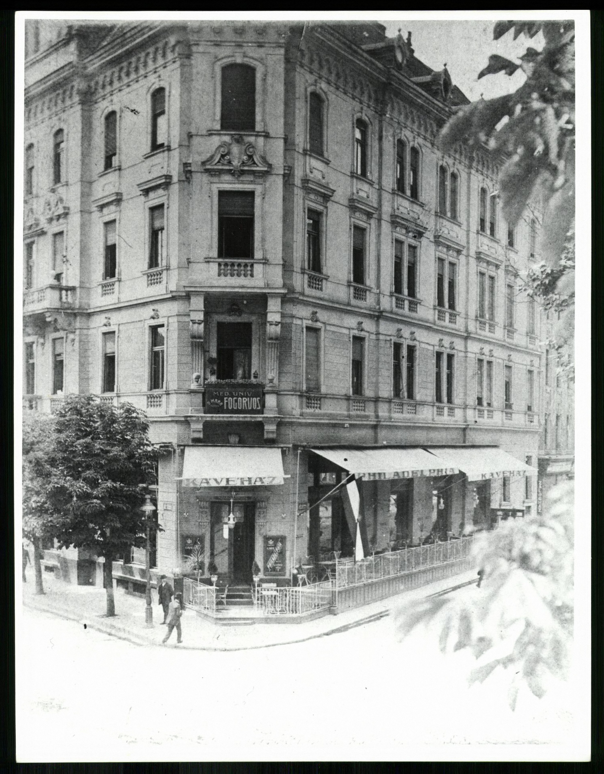 A Philadelphia kávéház a századfordulón (Magyar Kereskedelmi és Vendéglátóipari Múzeum CC BY-NC-ND)