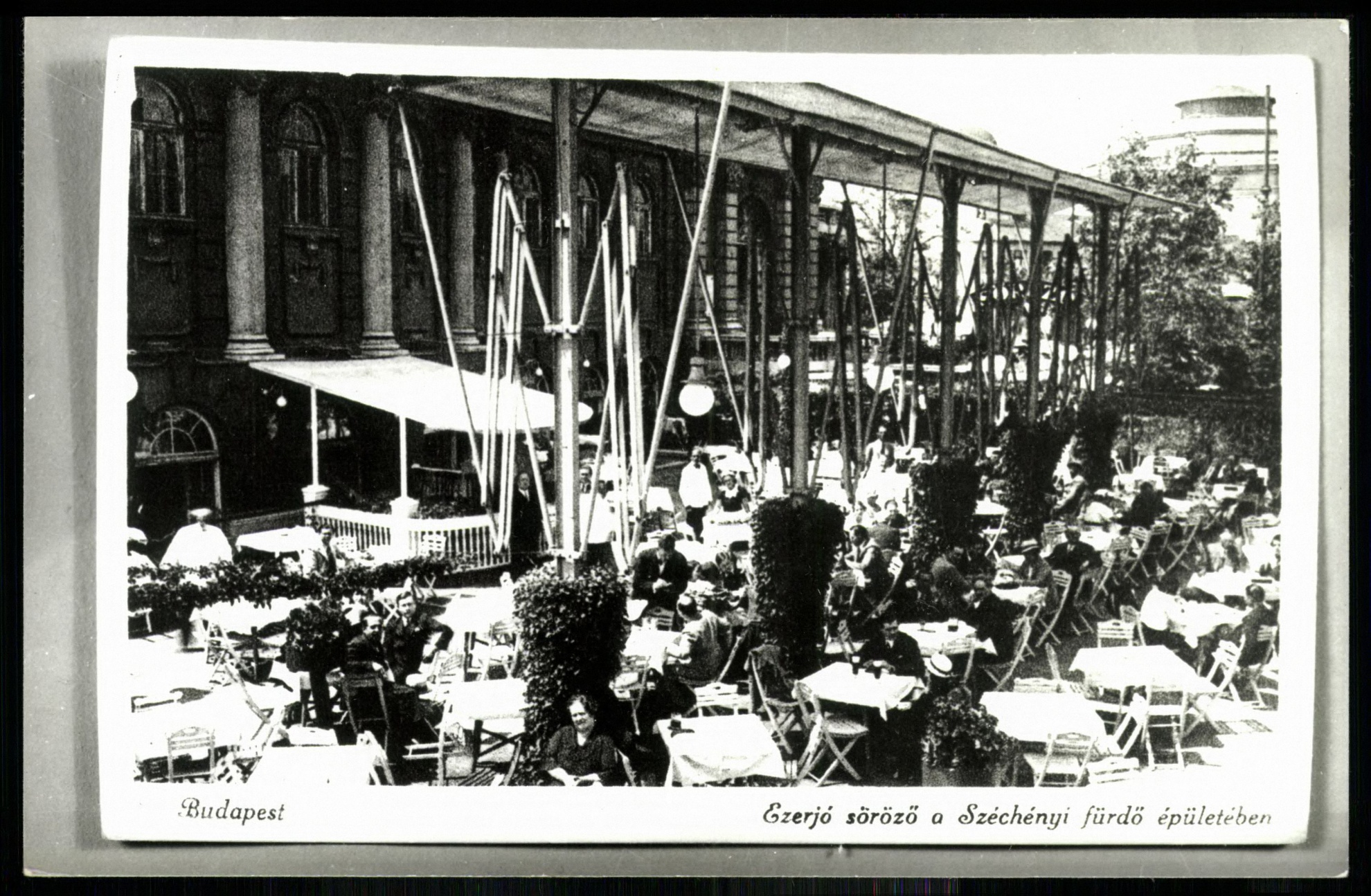 Budapest Ezerjó söröző a Széchenyi fürdő épületében (Magyar Kereskedelmi és Vendéglátóipari Múzeum CC BY-NC-ND)