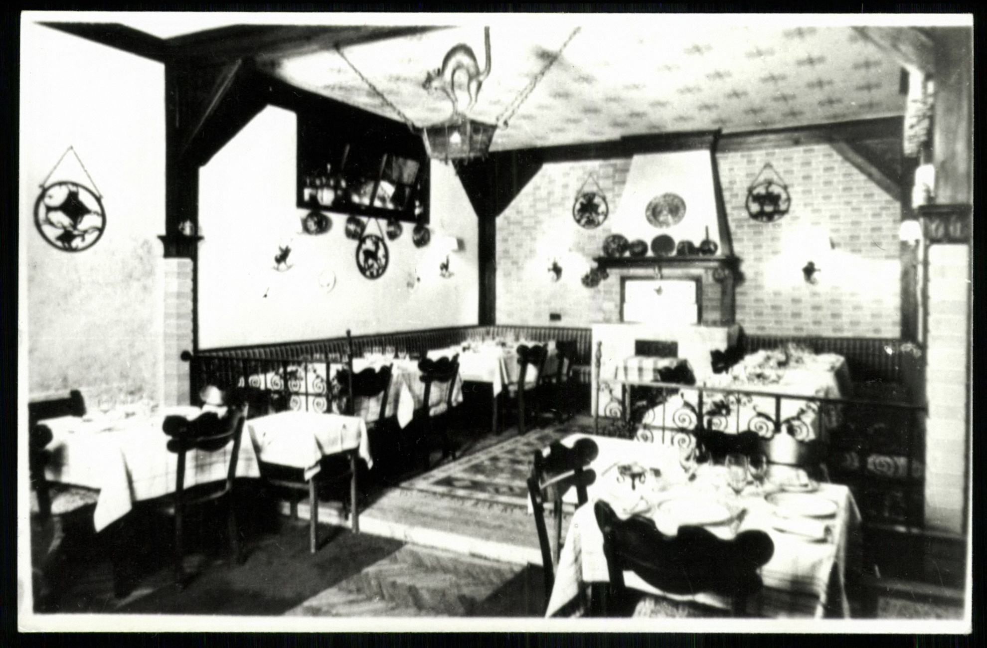 „Lúdláb királyné” étterem, Budapest, XII., Bors u. 9. (Magyar Kereskedelmi és Vendéglátóipari Múzeum CC BY-NC-ND)
