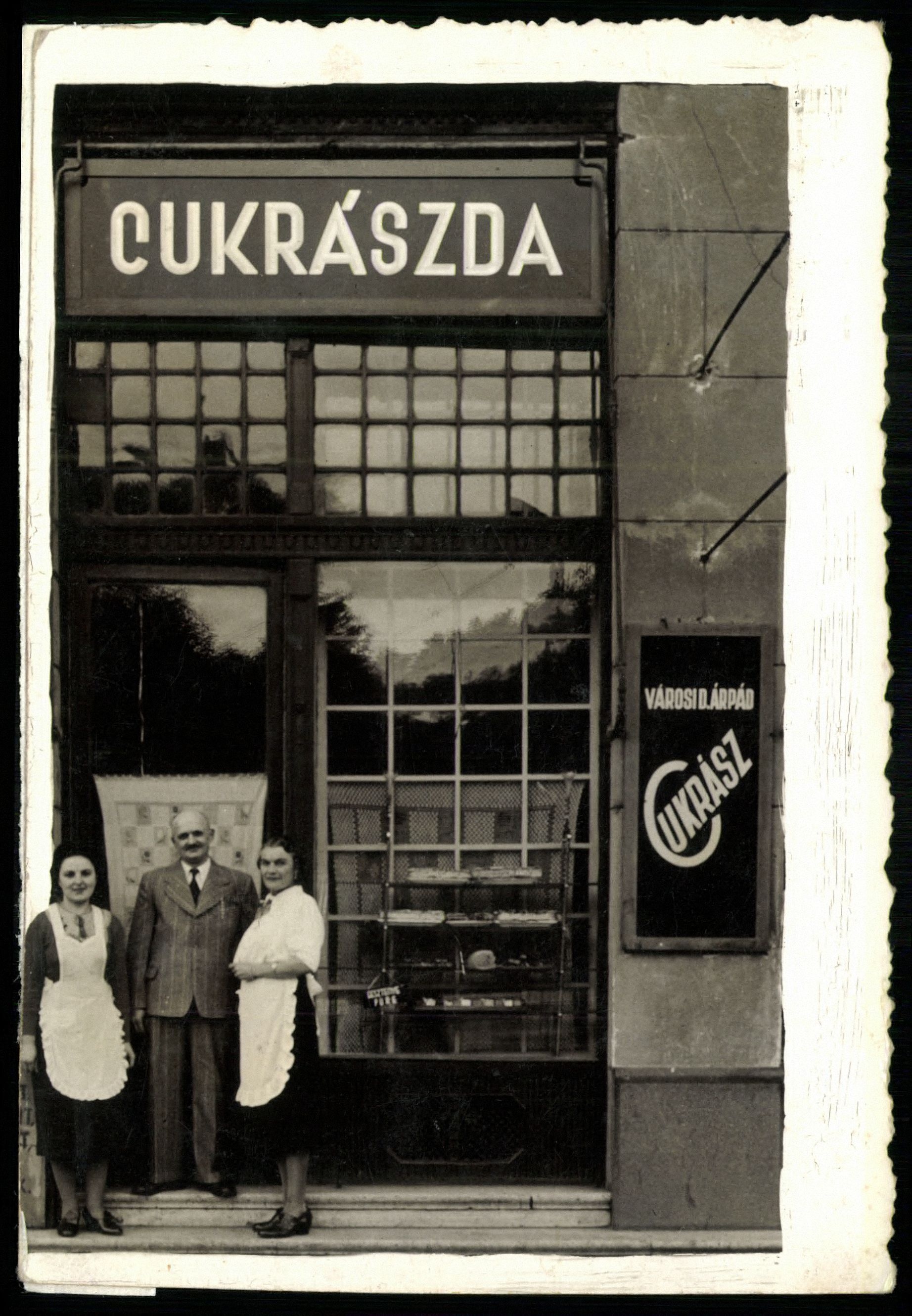 Szeged Városi D. Árpád cukrász (Magyar Kereskedelmi és Vendéglátóipari Múzeum CC BY-NC-ND)