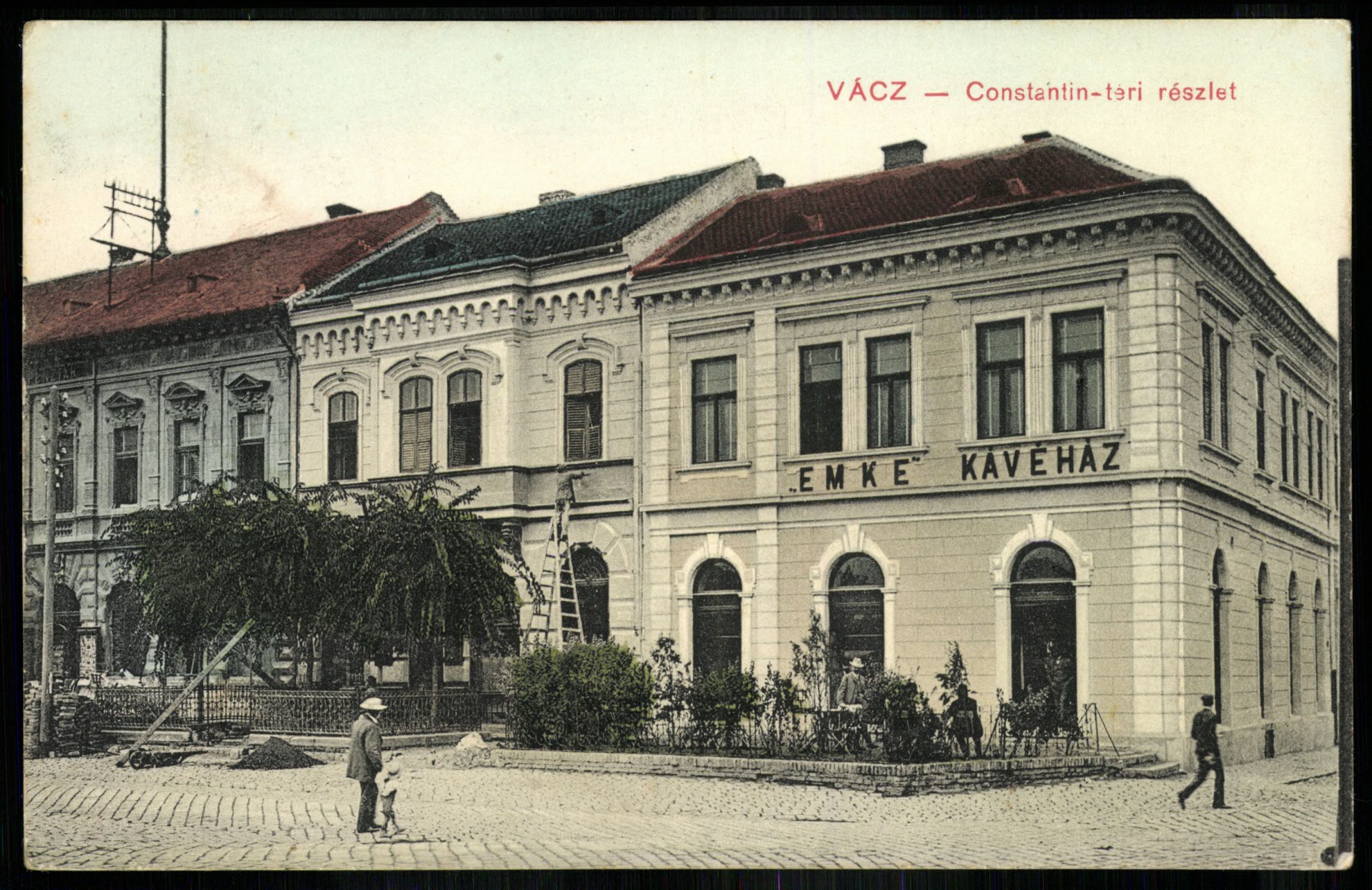 Vác Kossuth tér a Műcsarnok kávéházzal (Magyar Kereskedelmi és Vendéglátóipari Múzeum CC BY-NC-ND)