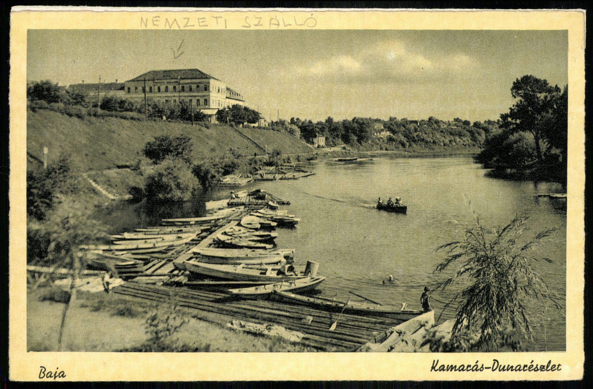 Baja Kamarás-Dunarészlet: Nemzeti Szálló (Magyar Kereskedelmi és Vendéglátóipari Múzeum CC BY-NC-ND)