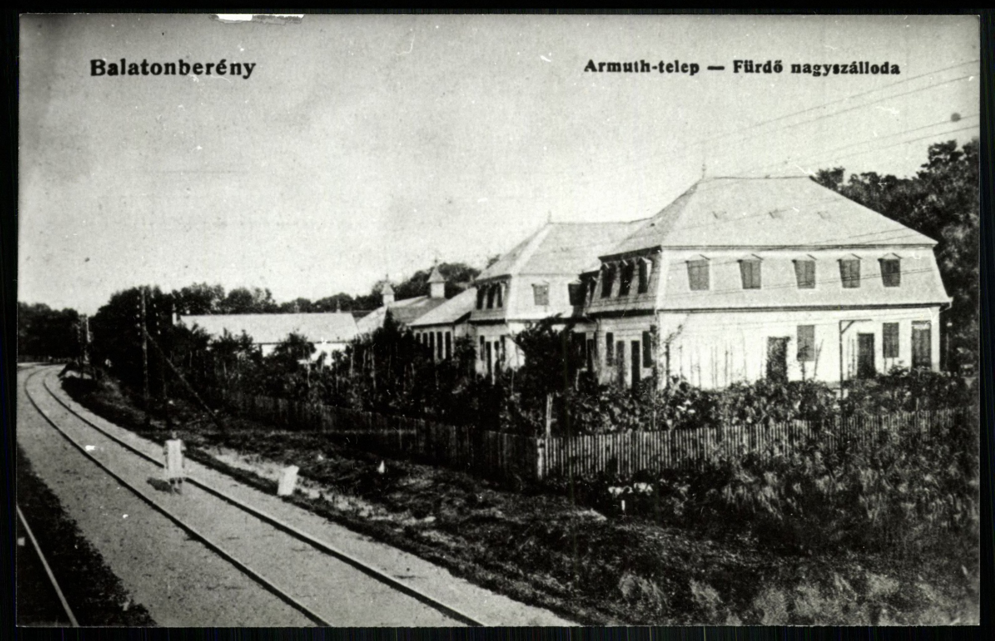 Balatonberény Armuth telep - Fürdő Nagyszálloda (Magyar Kereskedelmi és Vendéglátóipari Múzeum CC BY-NC-ND)