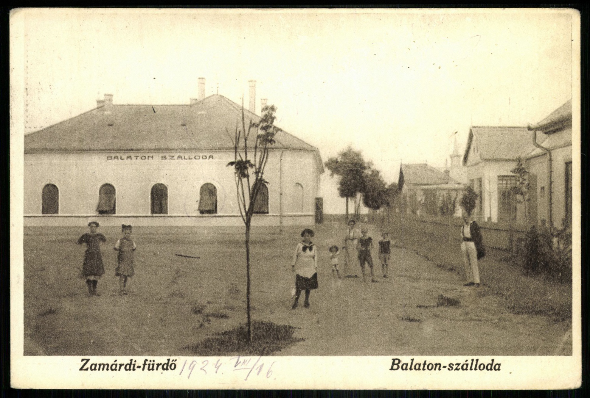 Zamárdi-fürdő Balaton-szálloda (Magyar Kereskedelmi és Vendéglátóipari Múzeum CC BY-NC-ND)