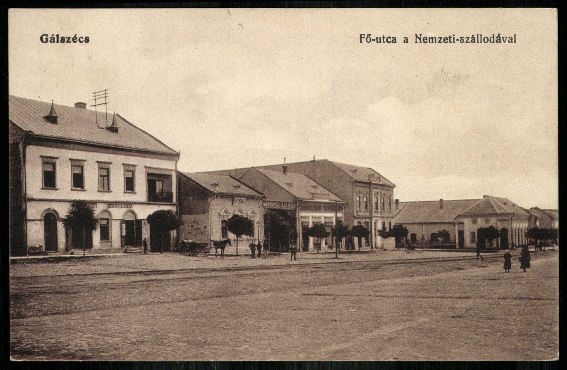 Gálszécs Fő utca a Nemzeti szállodával (Magyar Kereskedelmi és Vendéglátóipari Múzeum CC BY-NC-ND)