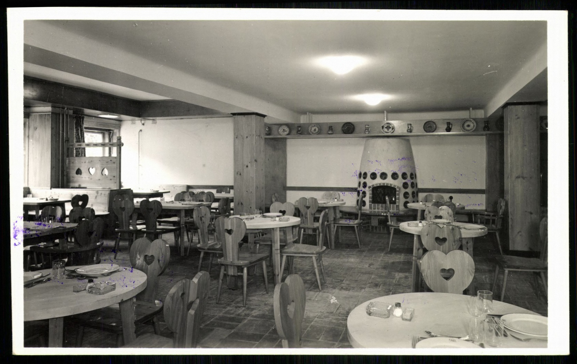 Galya Nagyszálló - Turista étterem (Magyar Kereskedelmi és Vendéglátóipari Múzeum CC BY-NC-ND)