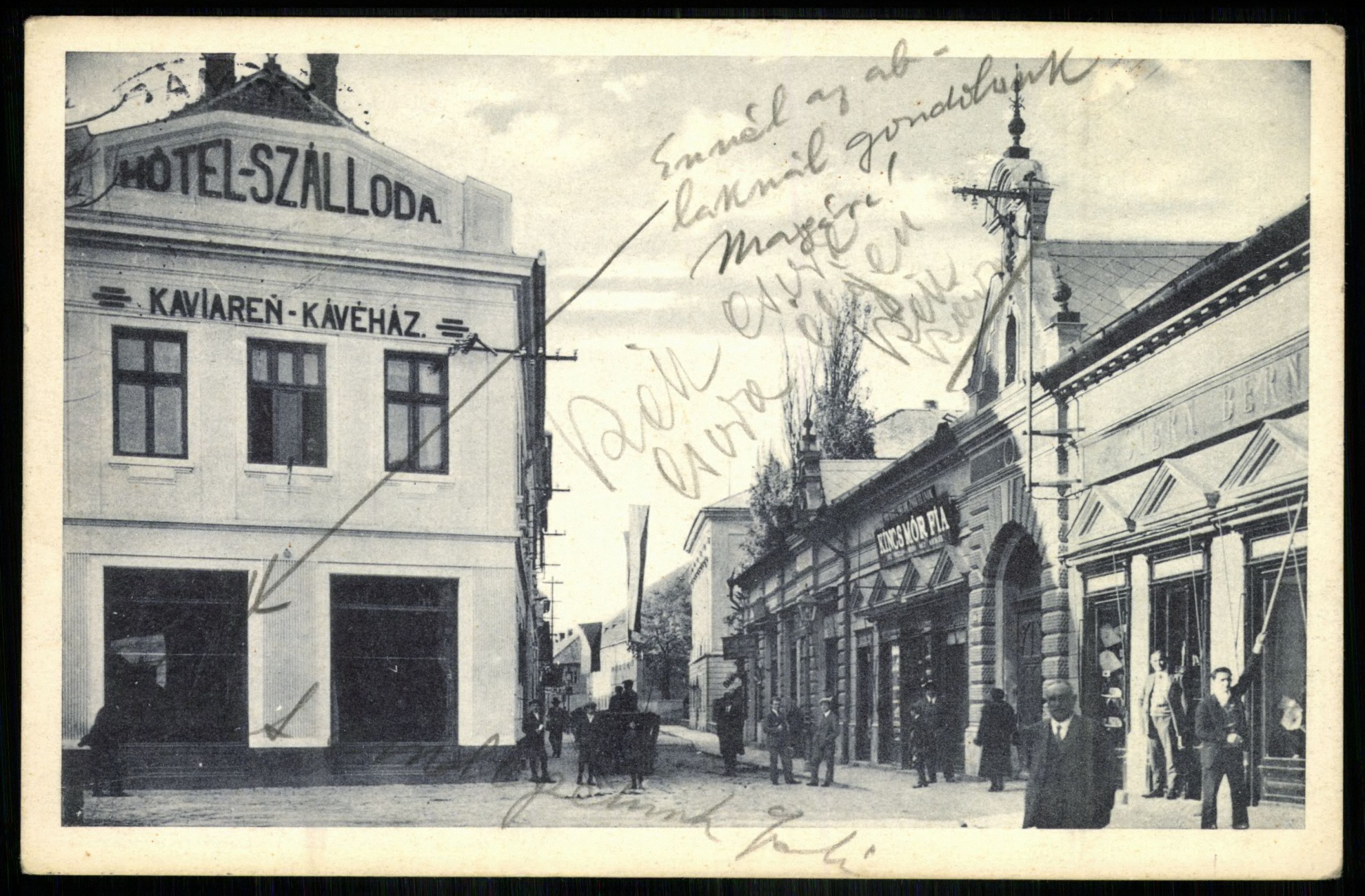 Komárom Megye utca. Központi szálloda (Magyar Kereskedelmi és Vendéglátóipari Múzeum CC BY-NC-ND)