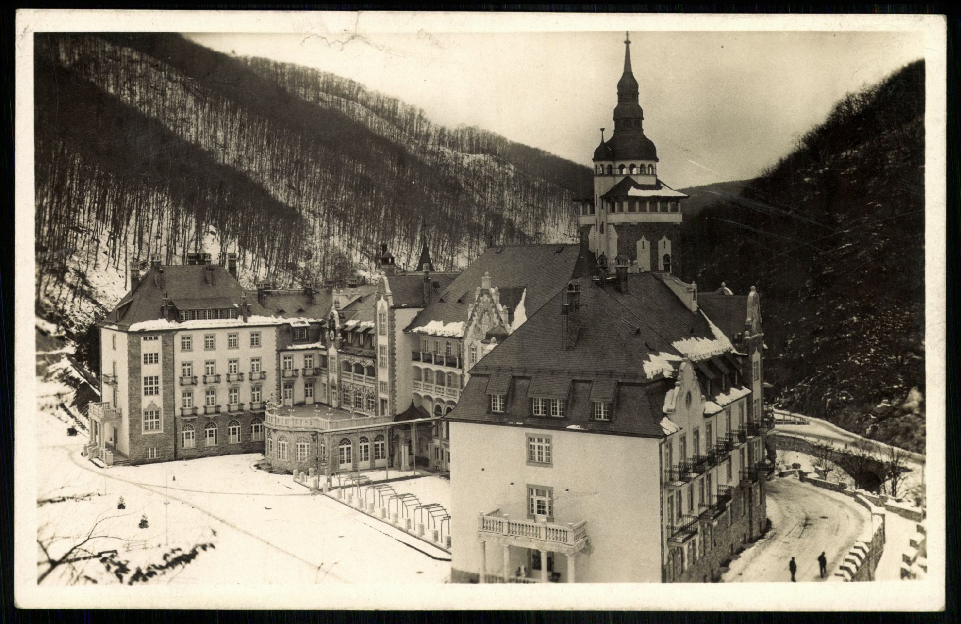 Lillafüred Palota szálló téli látképe (Magyar Kereskedelmi és Vendéglátóipari Múzeum CC BY-NC-ND)
