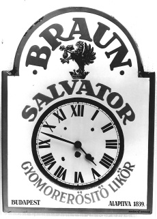zománctábla Braun Salvator Budapest (Magyar Kereskedelmi és Vendéglátóipari Múzeum CC BY-NC-ND)