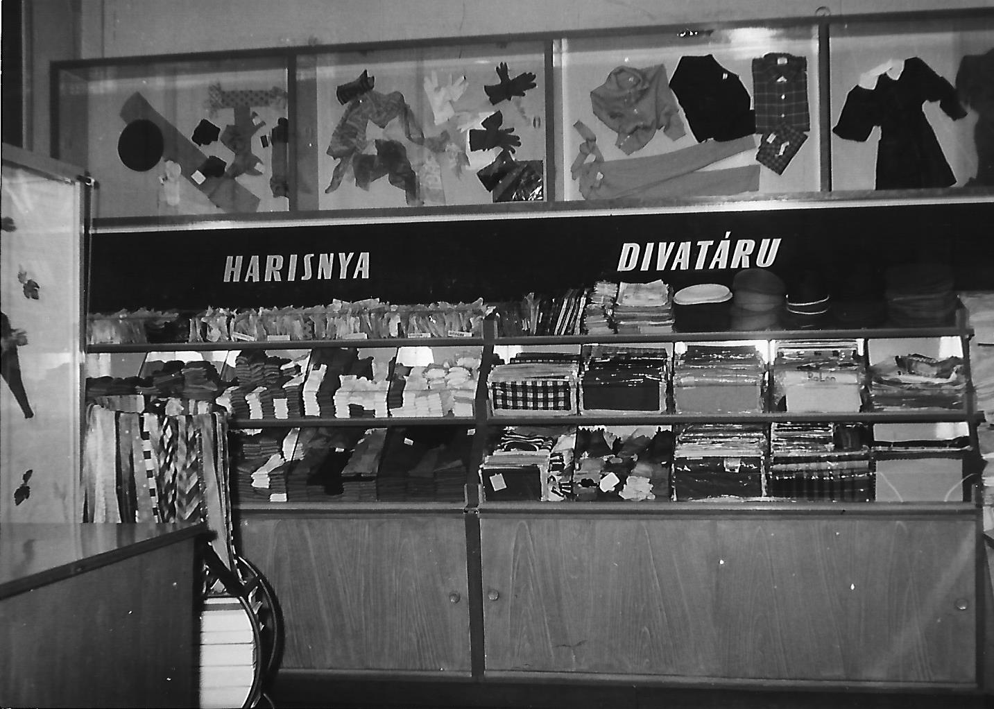 ruházati bolt Zalaegerszeg (Magyar Kereskedelmi és Vendéglátóipari Múzeum CC BY-NC-ND)