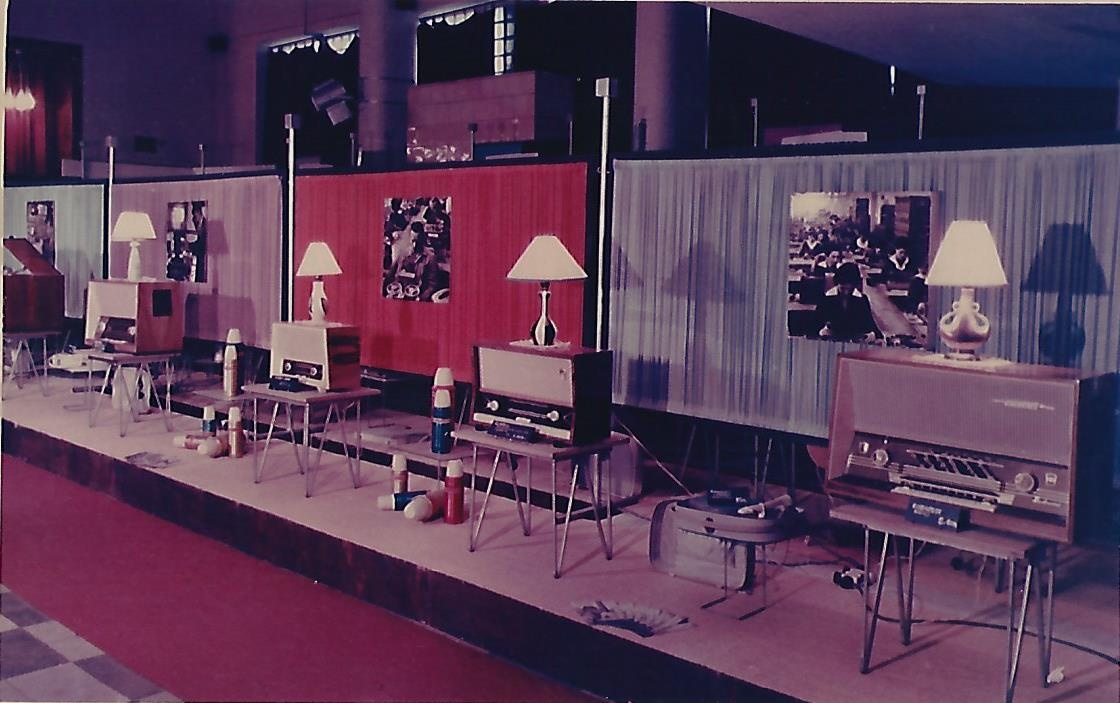 kiállítás Hajdúszoboszló 1964. (Magyar Kereskedelmi és Vendéglátóipari Múzeum CC BY-NC-ND)