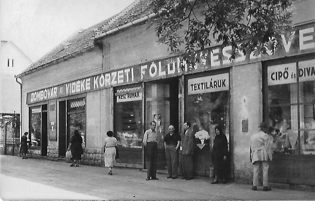 iparcikk bolt Dombóvár (Magyar Kereskedelmi és Vendéglátóipari Múzeum CC BY-NC-ND)