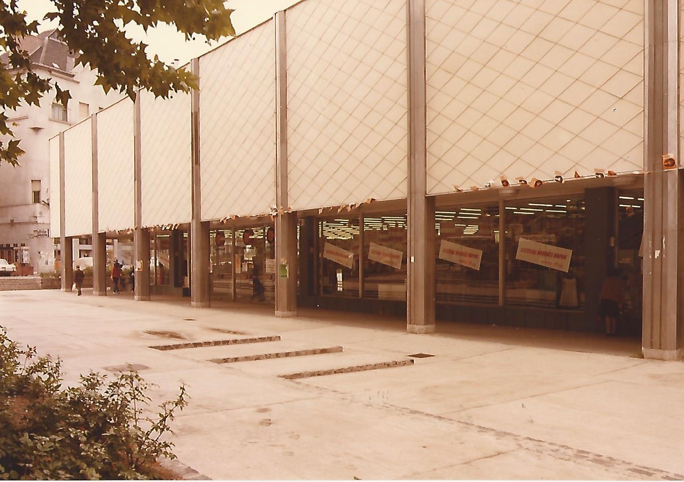 Centrum Kőbányai Áruház Budapest 1982. (Magyar Kereskedelmi és Vendéglátóipari Múzeum CC BY-NC-ND)