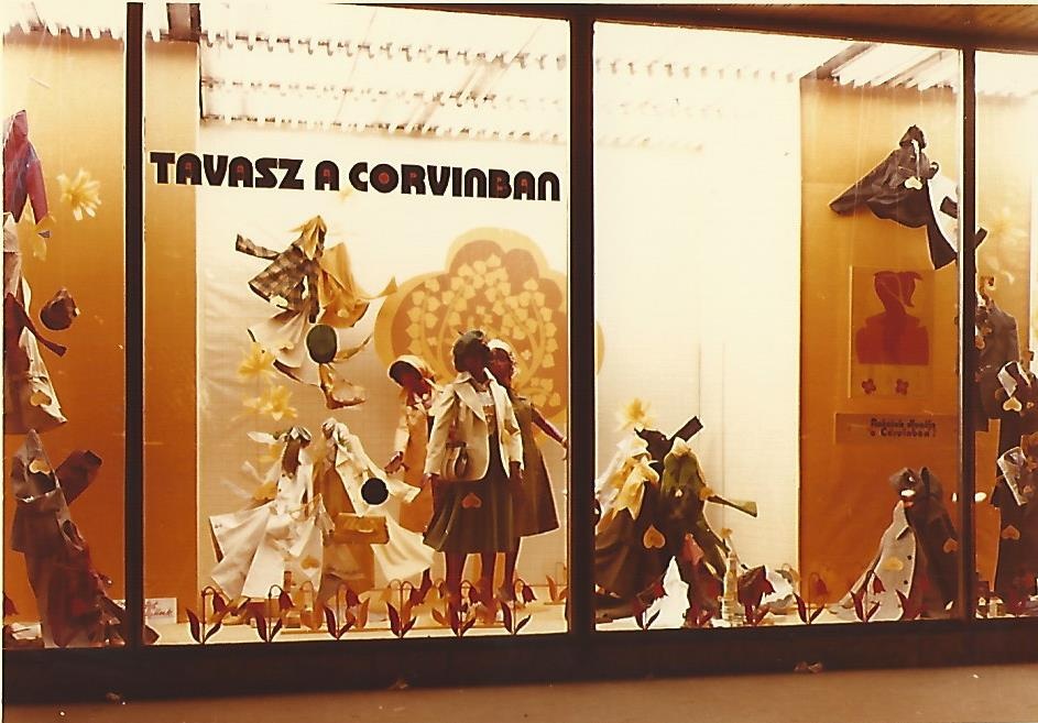 Corvin Áruház Budapest 1979. (Magyar Kereskedelmi és Vendéglátóipari Múzeum CC BY-NC-ND)