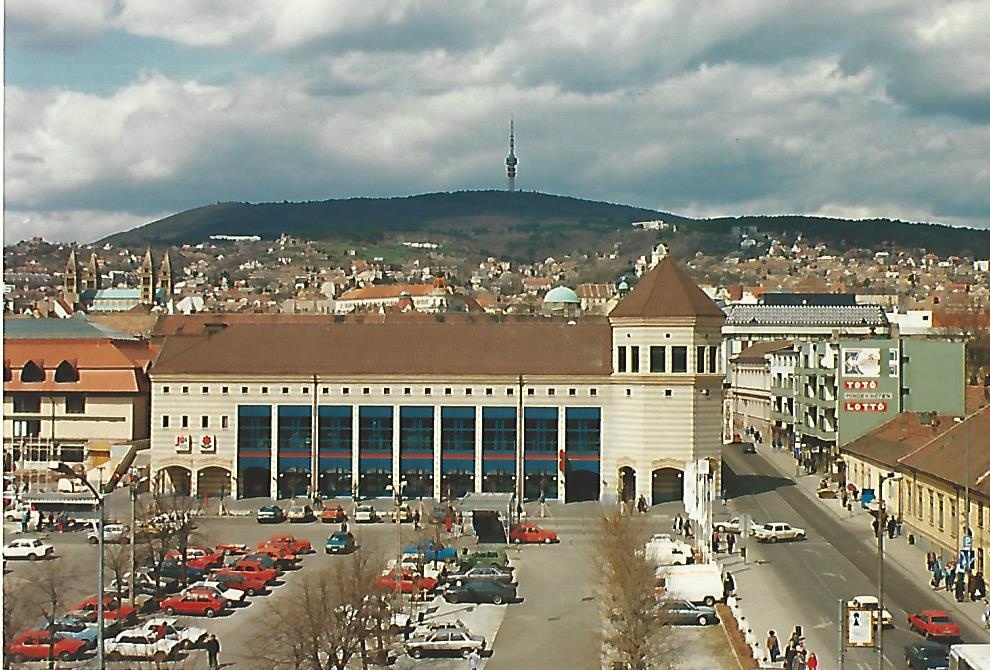 Centrum Áruház Pécs (Magyar Kereskedelmi és Vendéglátóipari Múzeum CC BY-NC-ND)