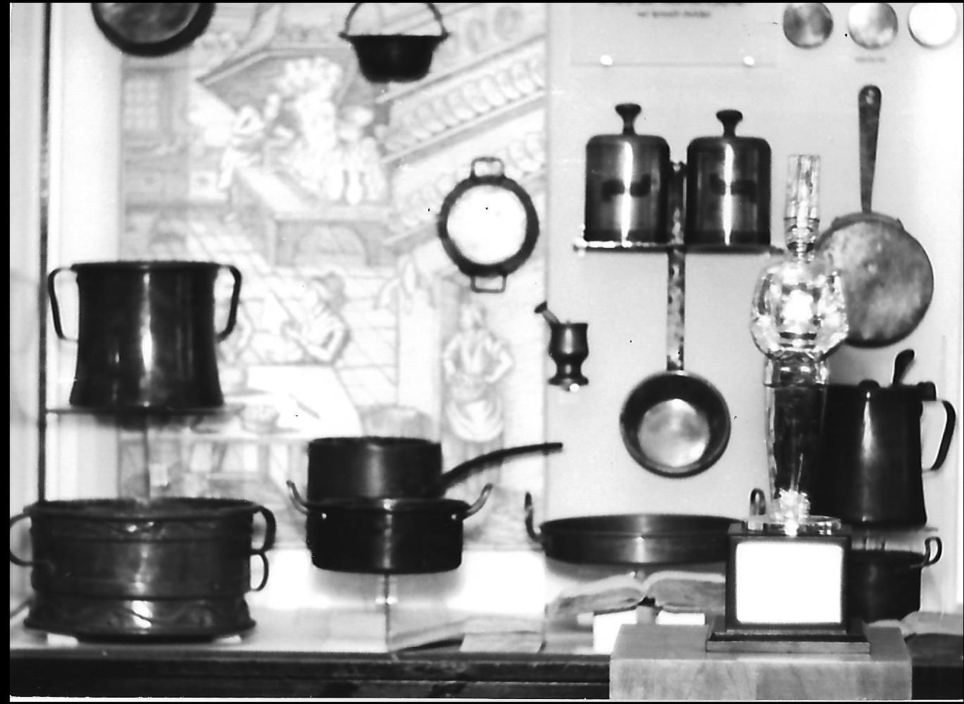 MKVM - &quot;A magyar szakács- és cukrászmesterség múltjából&quot; kiállítás (Magyar Kereskedelmi és Vendéglátóipari Múzeum CC BY-NC-ND)