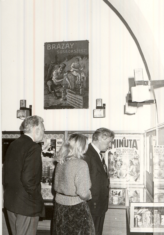 MKVM - Sághy Vilmos volt belkereskedelmi miniszter látogatása a múzeumban (Magyar Kereskedelmi és Vendéglátóipari Múzeum CC BY-NC-ND)