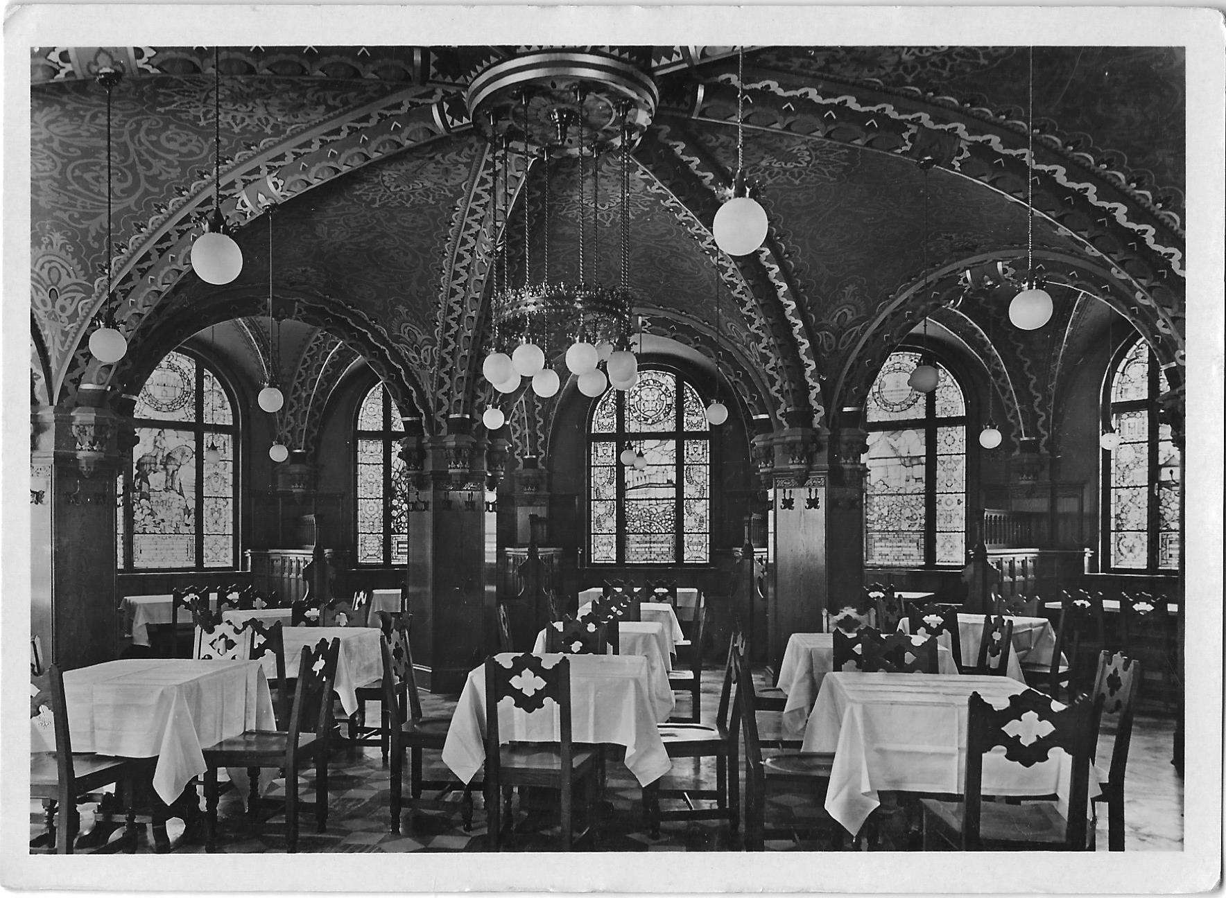 Palotaszálló étterem, Lillafüred 1937. (Magyar Kereskedelmi és Vendéglátóipari Múzeum CC BY-NC-ND)