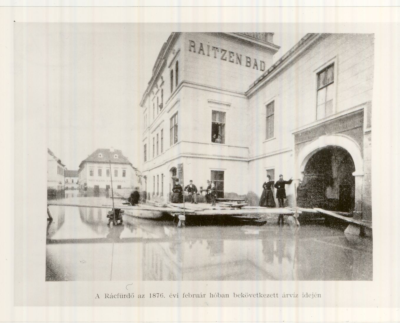 Ráczfürdő az árvíz idején (Magyar Kereskedelmi és Vendéglátóipari Múzeum CC BY-NC-ND)