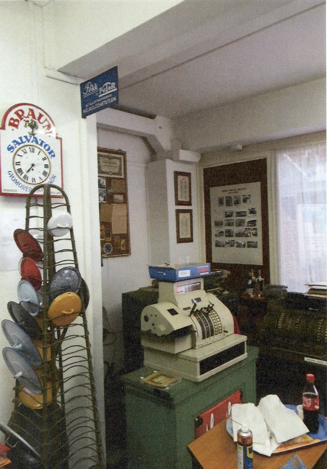 Egykori kereskedelmi kiállítás MKVM Békéscsaba 2012 (Magyar Kereskedelmi és Vendéglátóipari Múzeum CC BY-NC-ND)