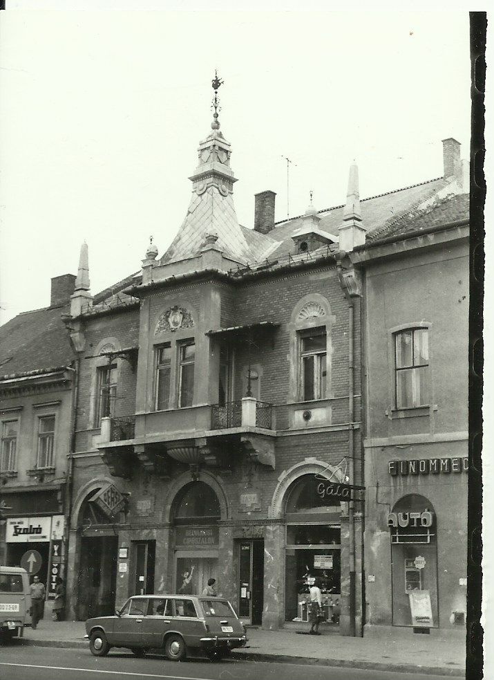 Debrecen, Kosssuth u. 11. (Magyar Kereskedelmi és Vendéglátóipari Múzeum CC BY-NC-ND)