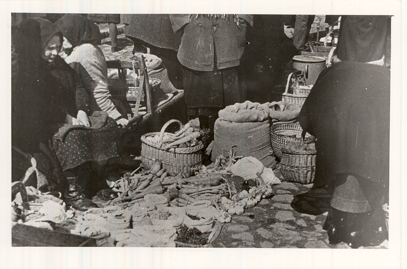 Piac Orosházán 1920-as években (Magyar Kereskedelmi és Vendéglátóipari Múzeum CC BY-NC-ND)