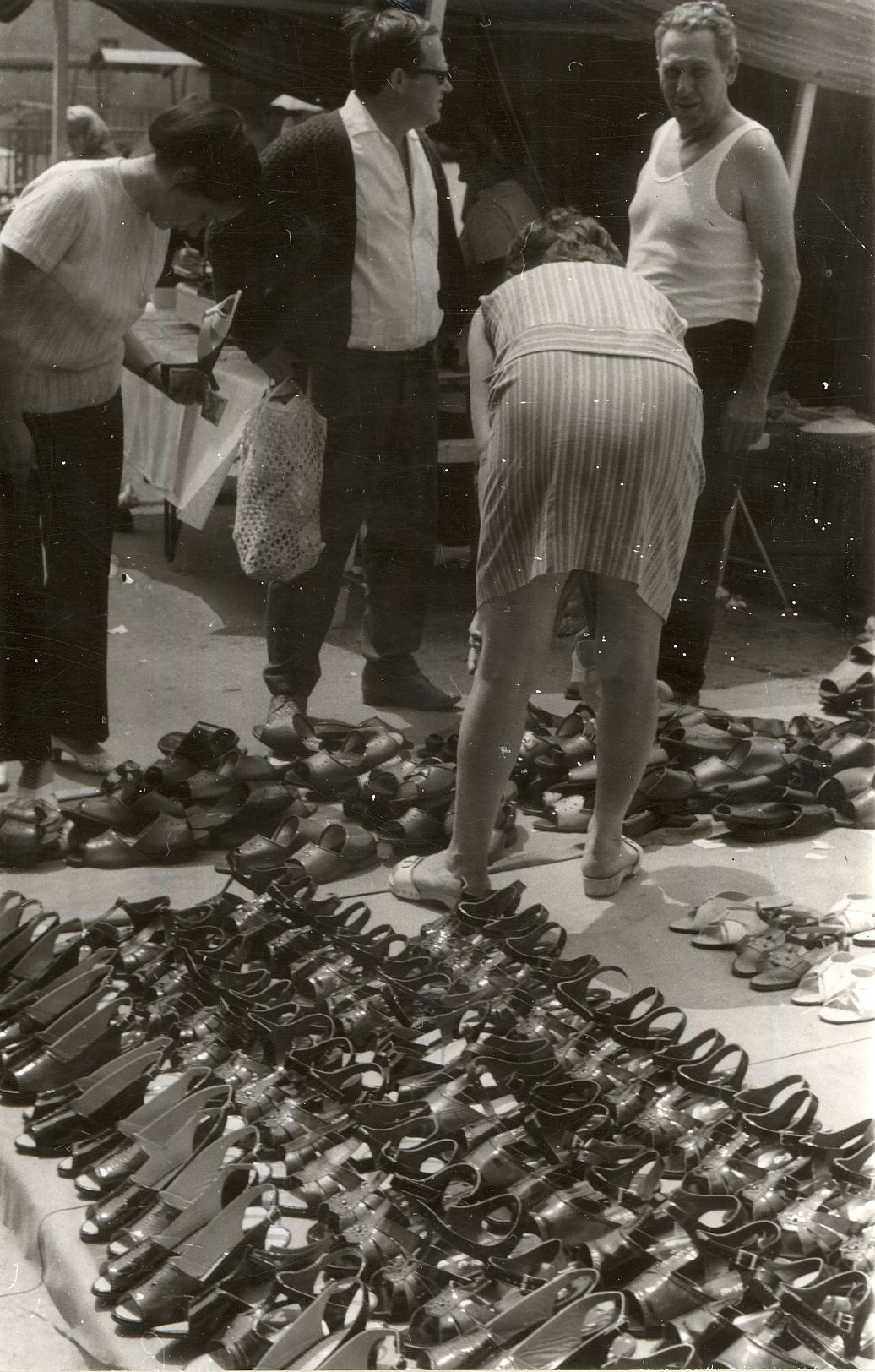 Piac Kaposvár 1972. (Magyar Kereskedelmi és Vendéglátóipari Múzeum CC BY-NC-ND)