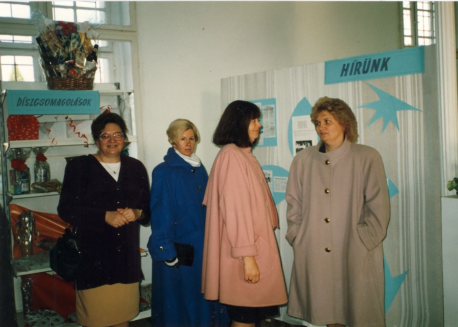 Egykori Kereskedelmi kiállítás MKVM Mezőtúr 1994. (Magyar Kereskedelmi és Vendéglátóipari Múzeum CC BY-NC-ND)