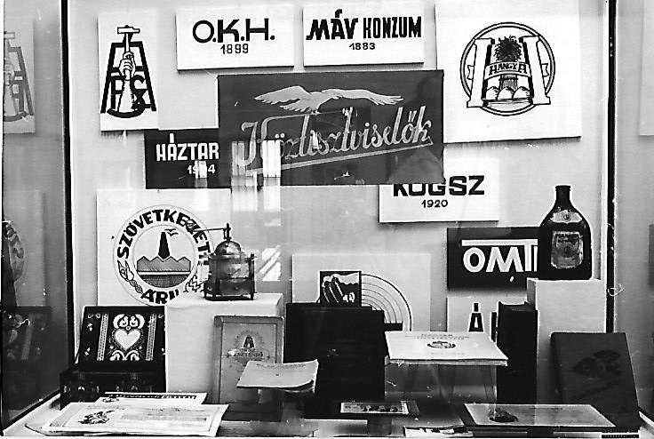 Egykori MKVM kereskedelmi kiállítás Budapest 1972. (Magyar Kereskedelmi és Vendéglátóipari Múzeum CC BY-NC-ND)