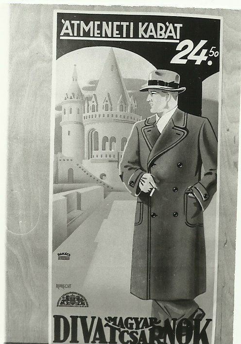 Átmeneti kabát  a Divatcsarnokban (Magyar Kereskedelmi és Vendéglátóipari Múzeum CC BY-NC-ND)