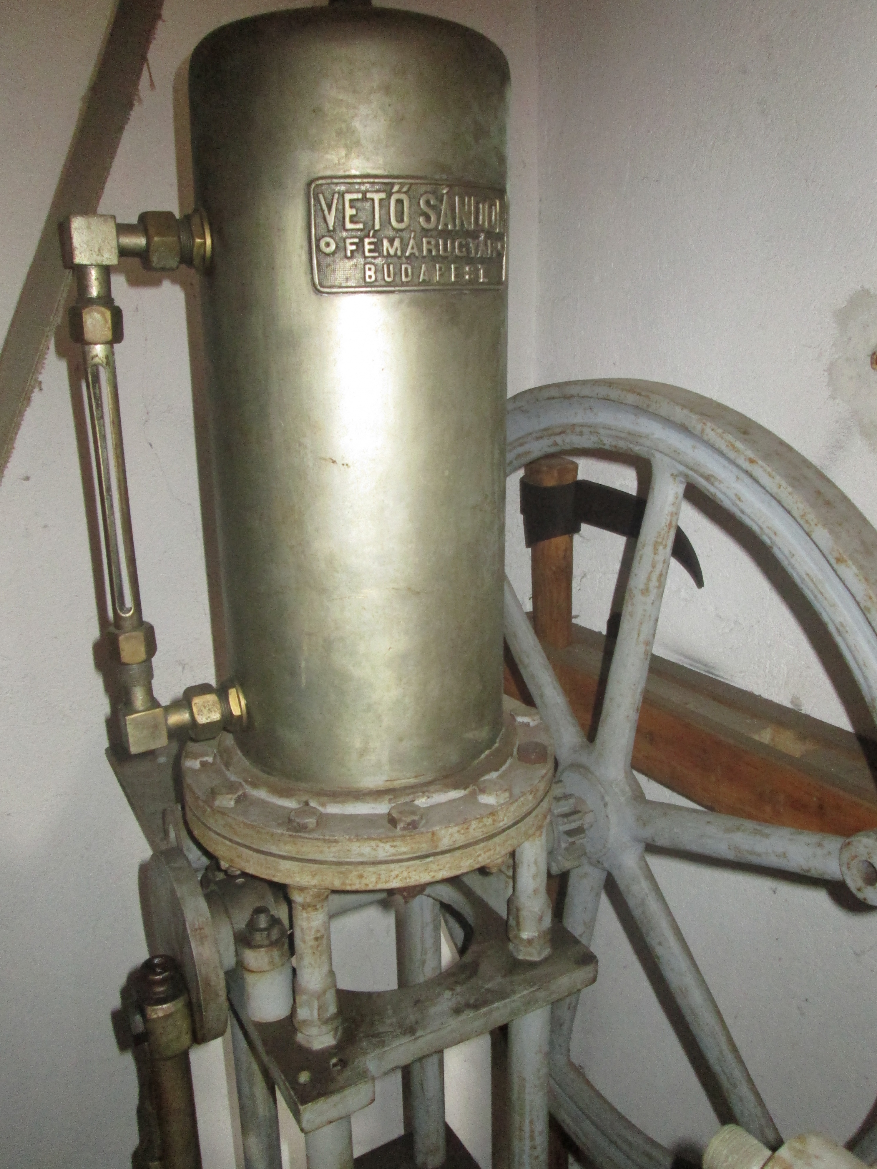 Szikvízgyártó berendezés (Hajdu Ráfis János Mezőgazdasági Gépmúzeum, Mezőkövesd CC BY-NC-SA)