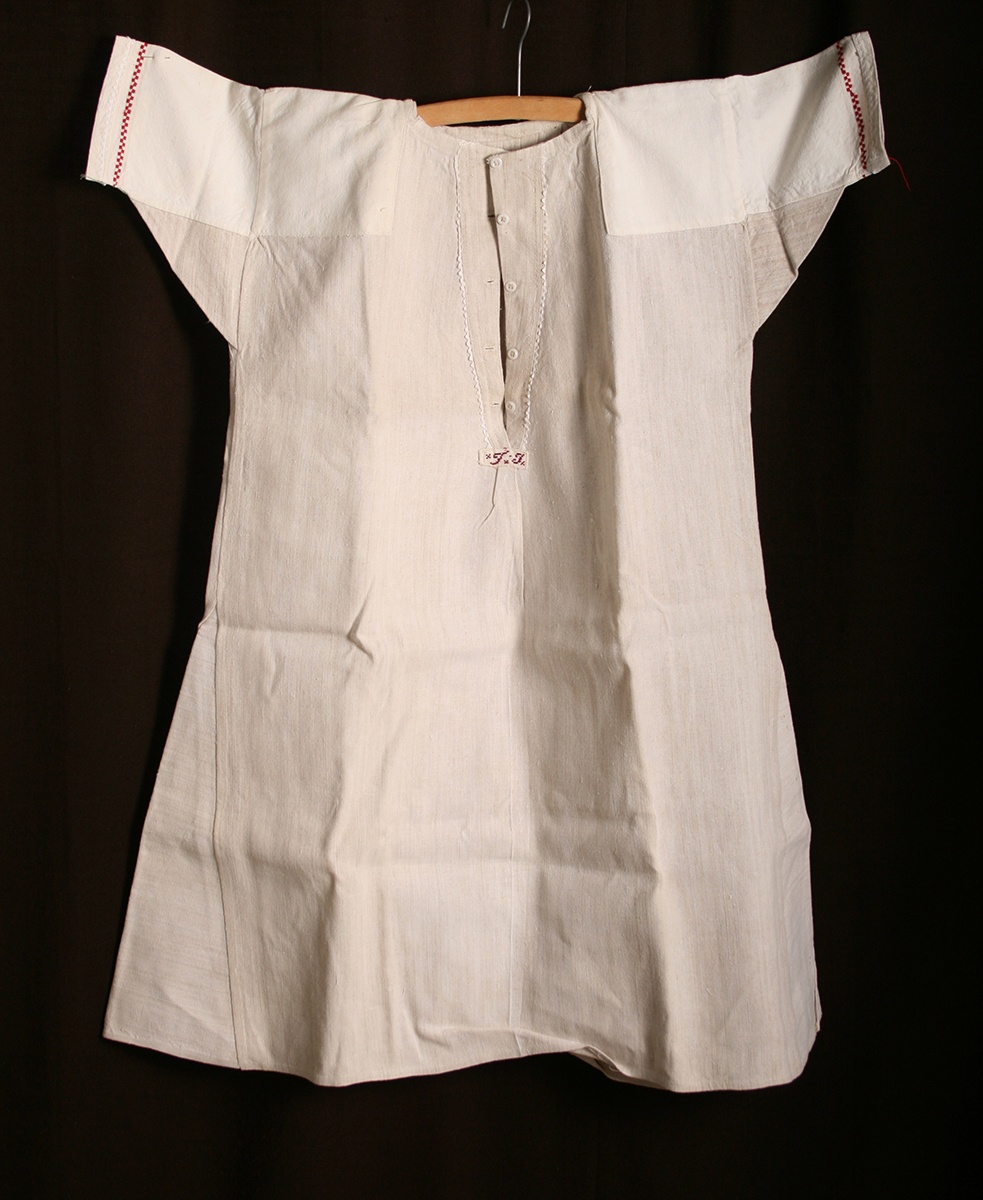 Női ingváll (Gömöri Múzeum, Putnok CC BY-NC-SA)