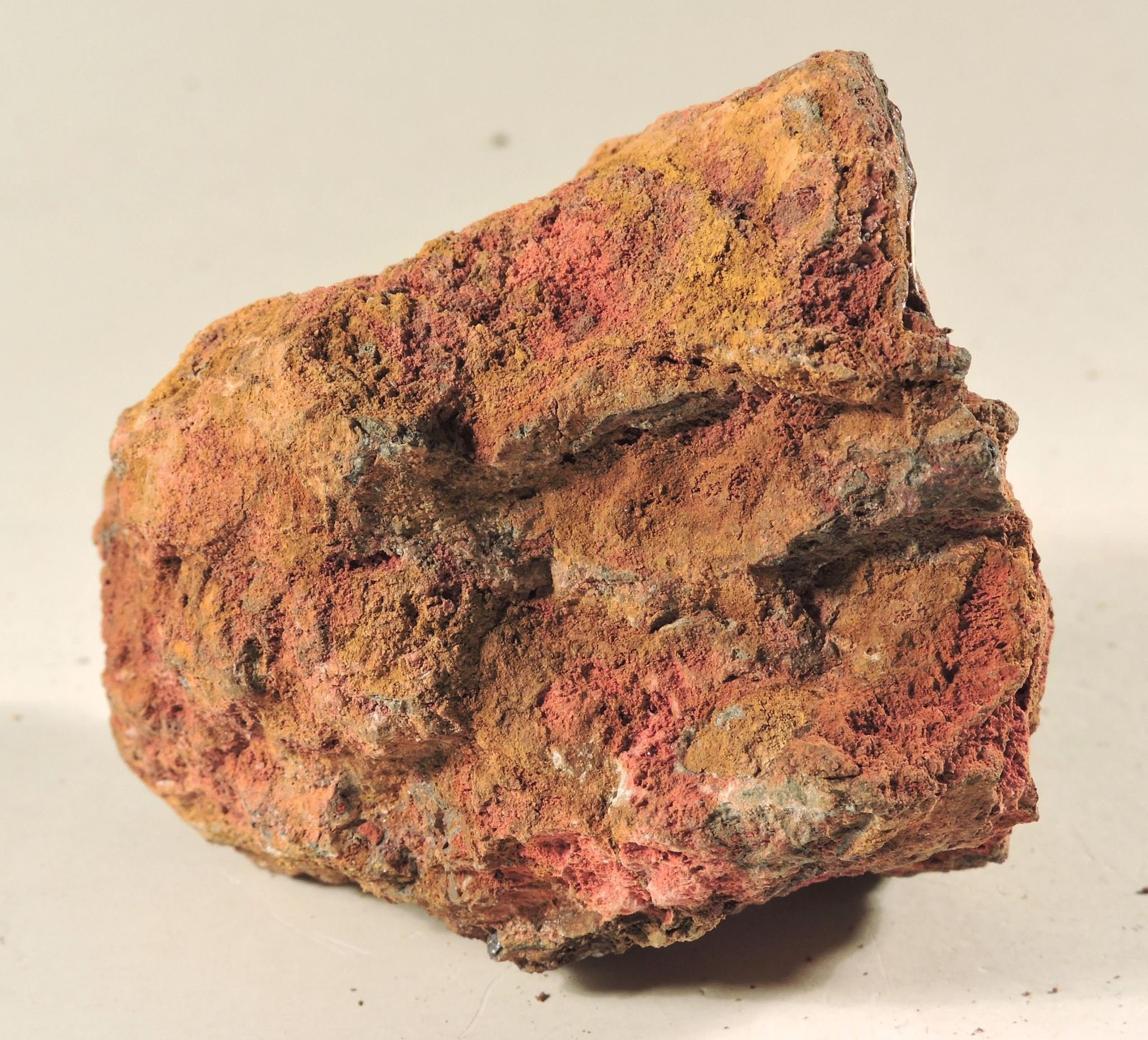 Cinnabarit, galenit, cerusszit (Herman Ottó Múzeum CC BY-NC-SA)