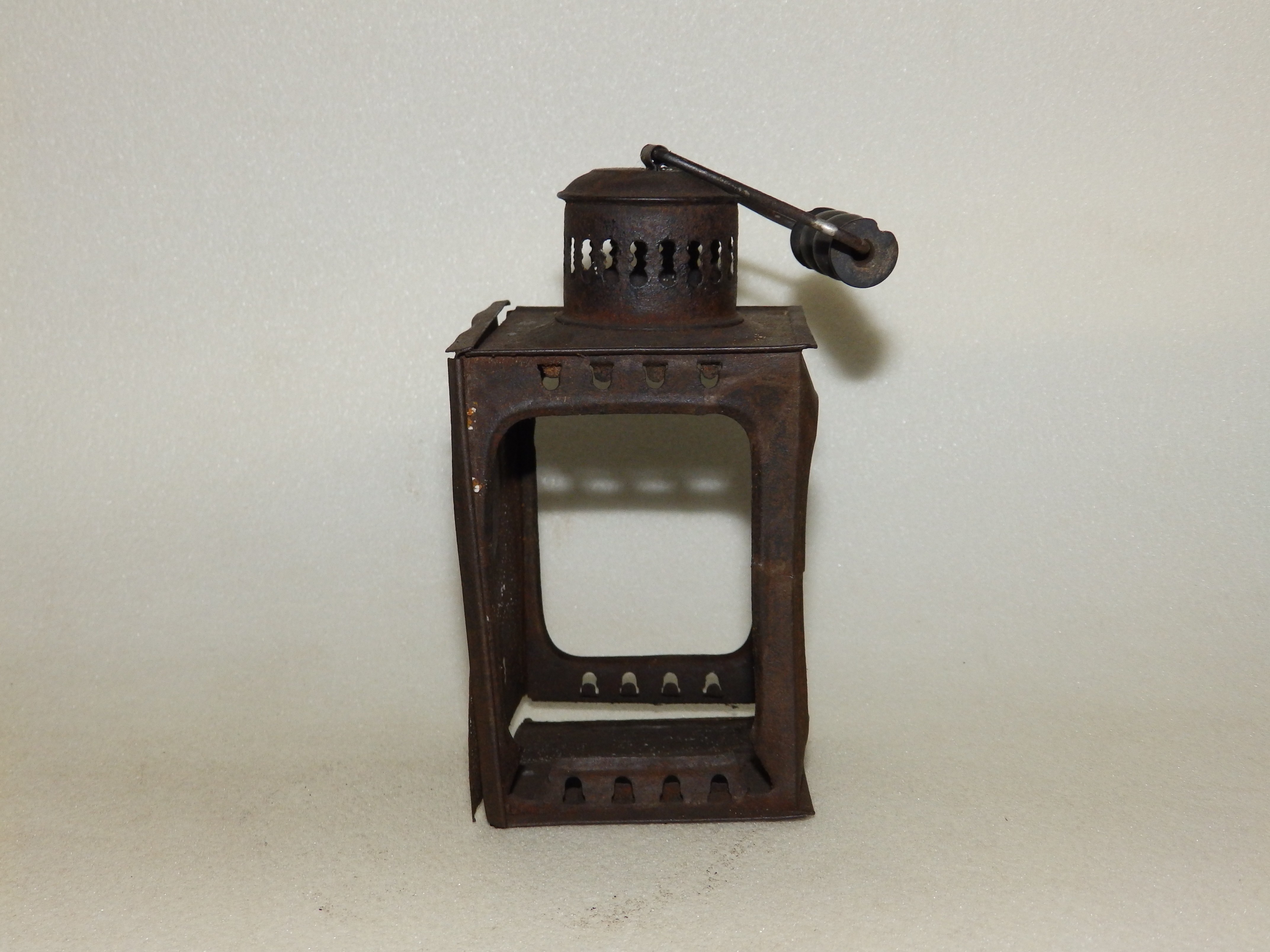 Kézilámpa `Gyertyás lámpa` (Herman Ottó Múzeum CC BY-NC-SA)